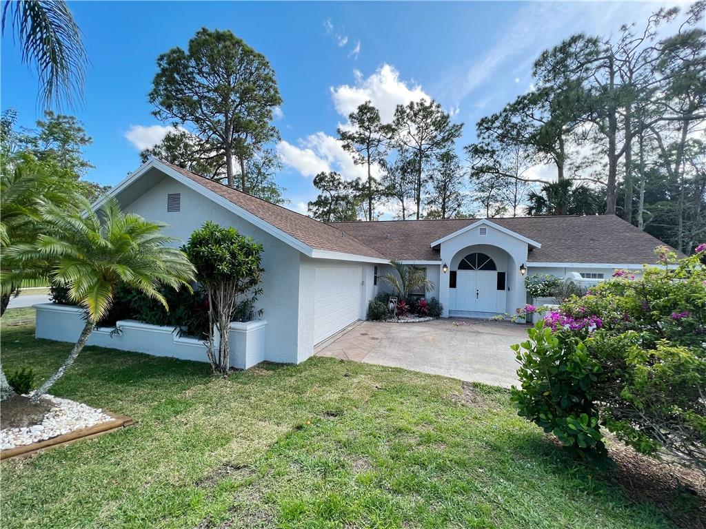 Sugar Pond Manor Wellingt - Residential