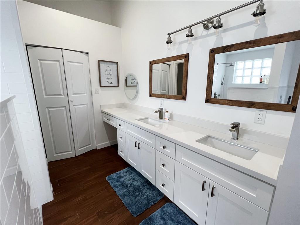 Sugar Pond Manor Wellingt - Residential