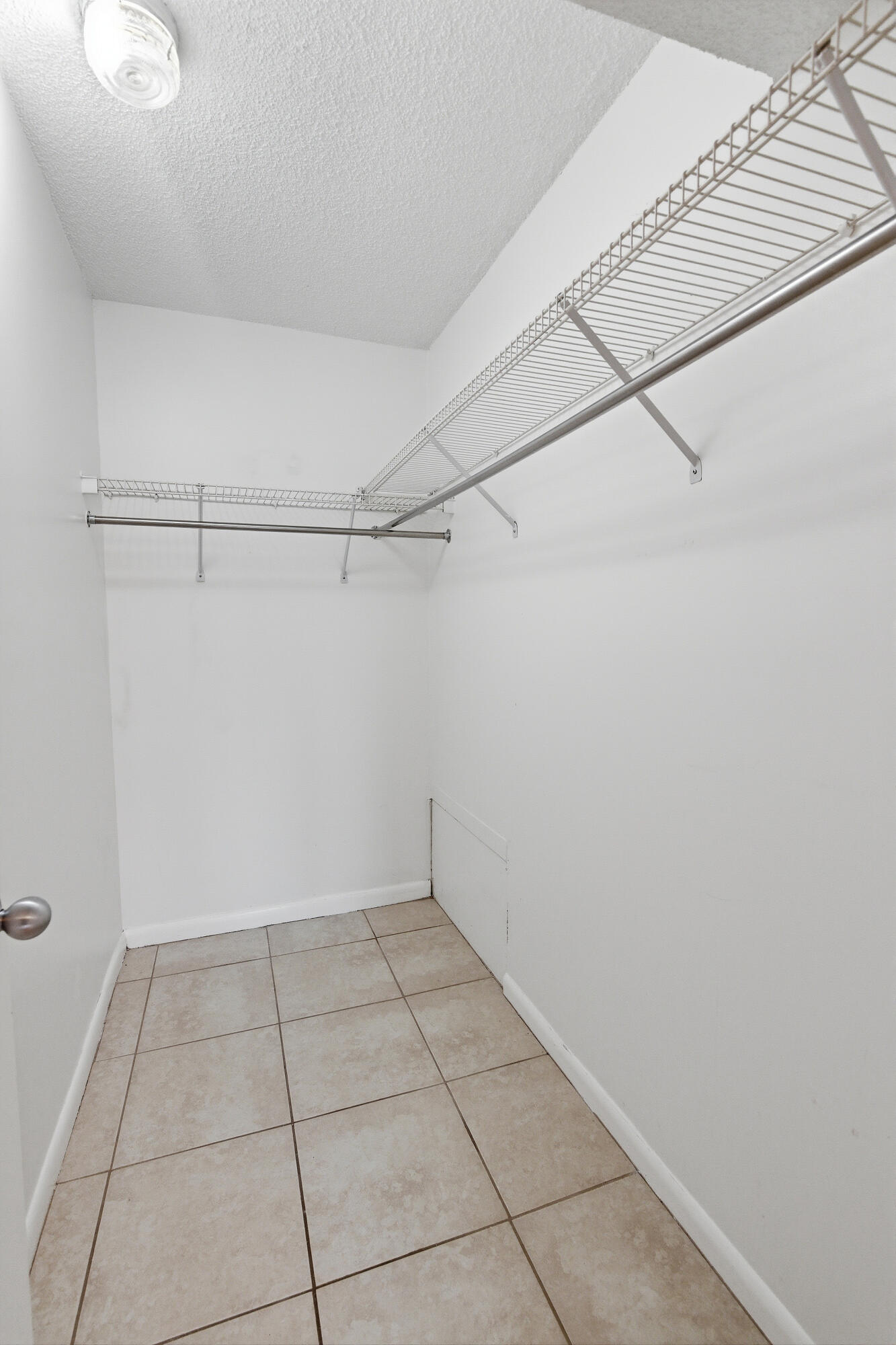 VICTORIA PARK CORR AMEN PLAT - Residential Income
