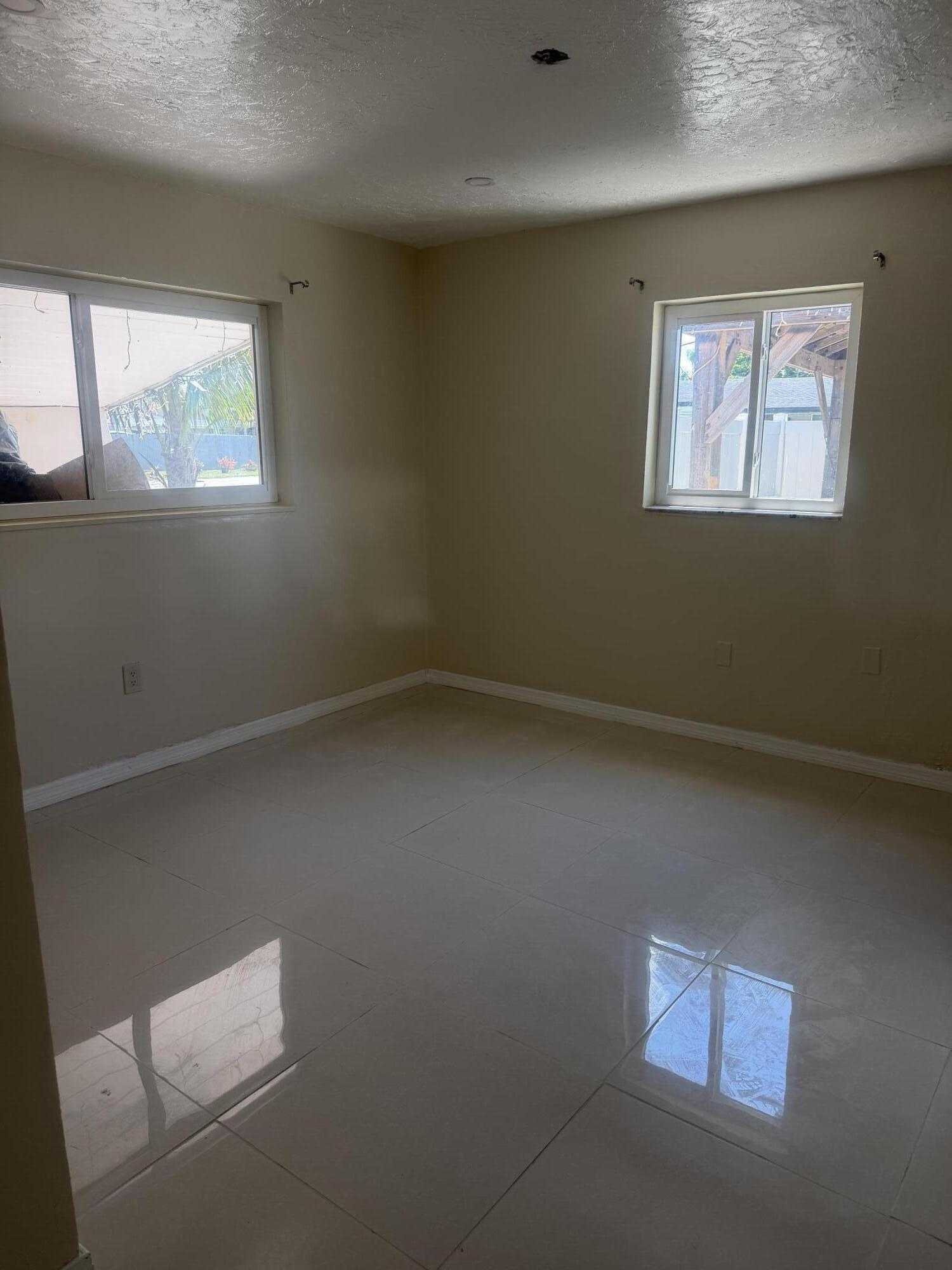 MIRAMAR SEC 9 - Residential Lease