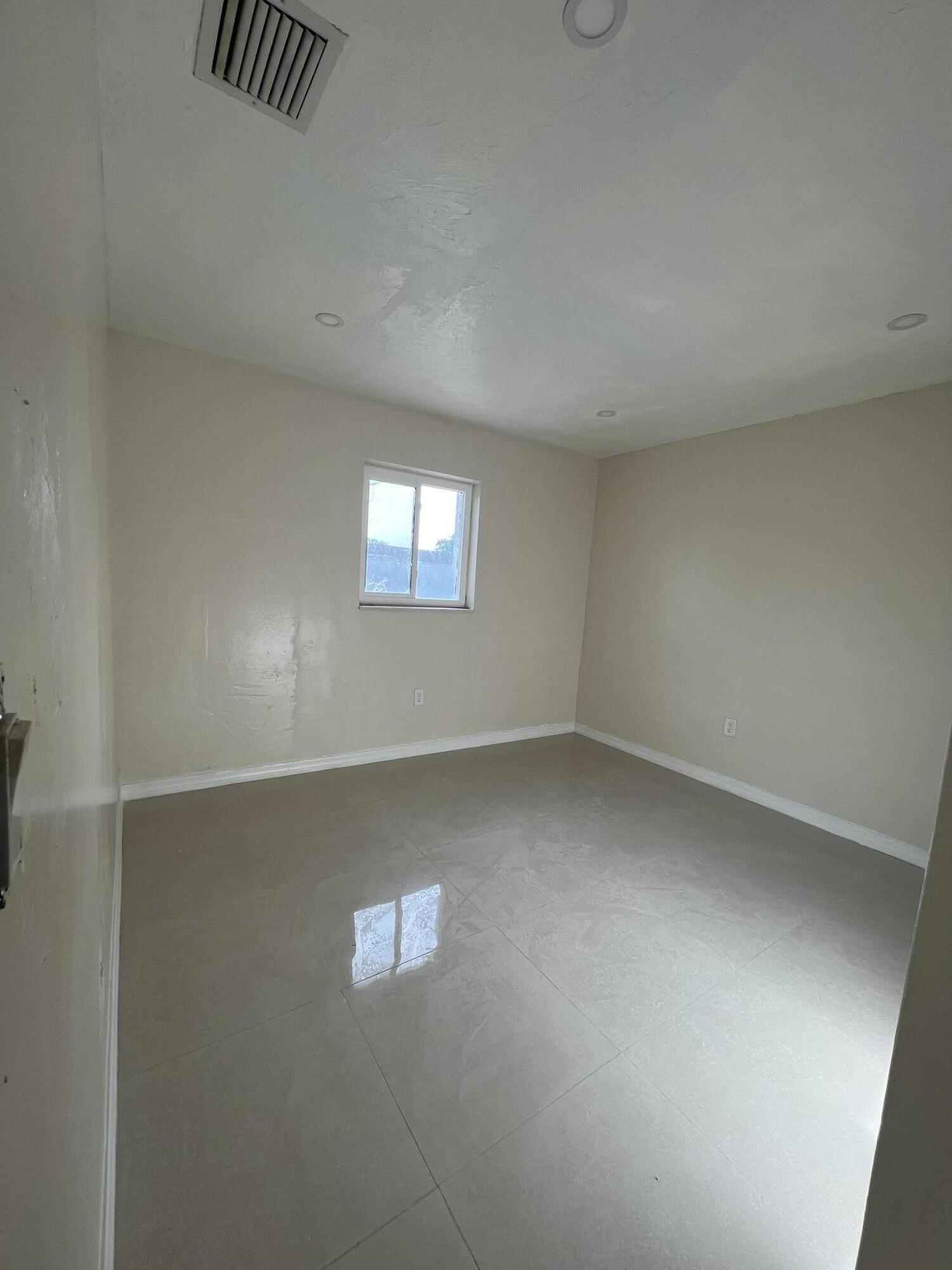 MIRAMAR SEC 9 - Residential Lease