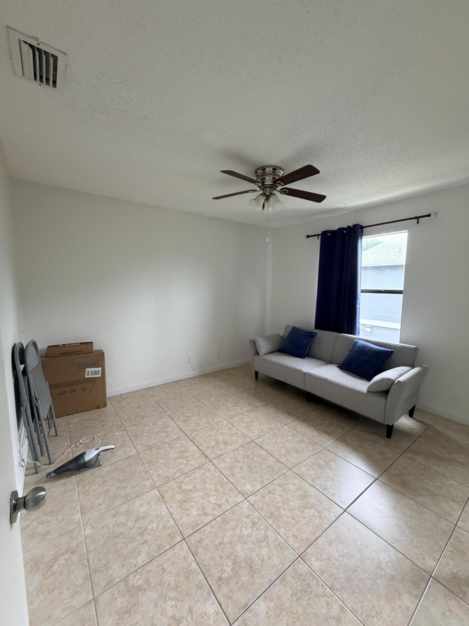 CROSSINGS OF BOYNTON BEACH CONDO - Residential Lease