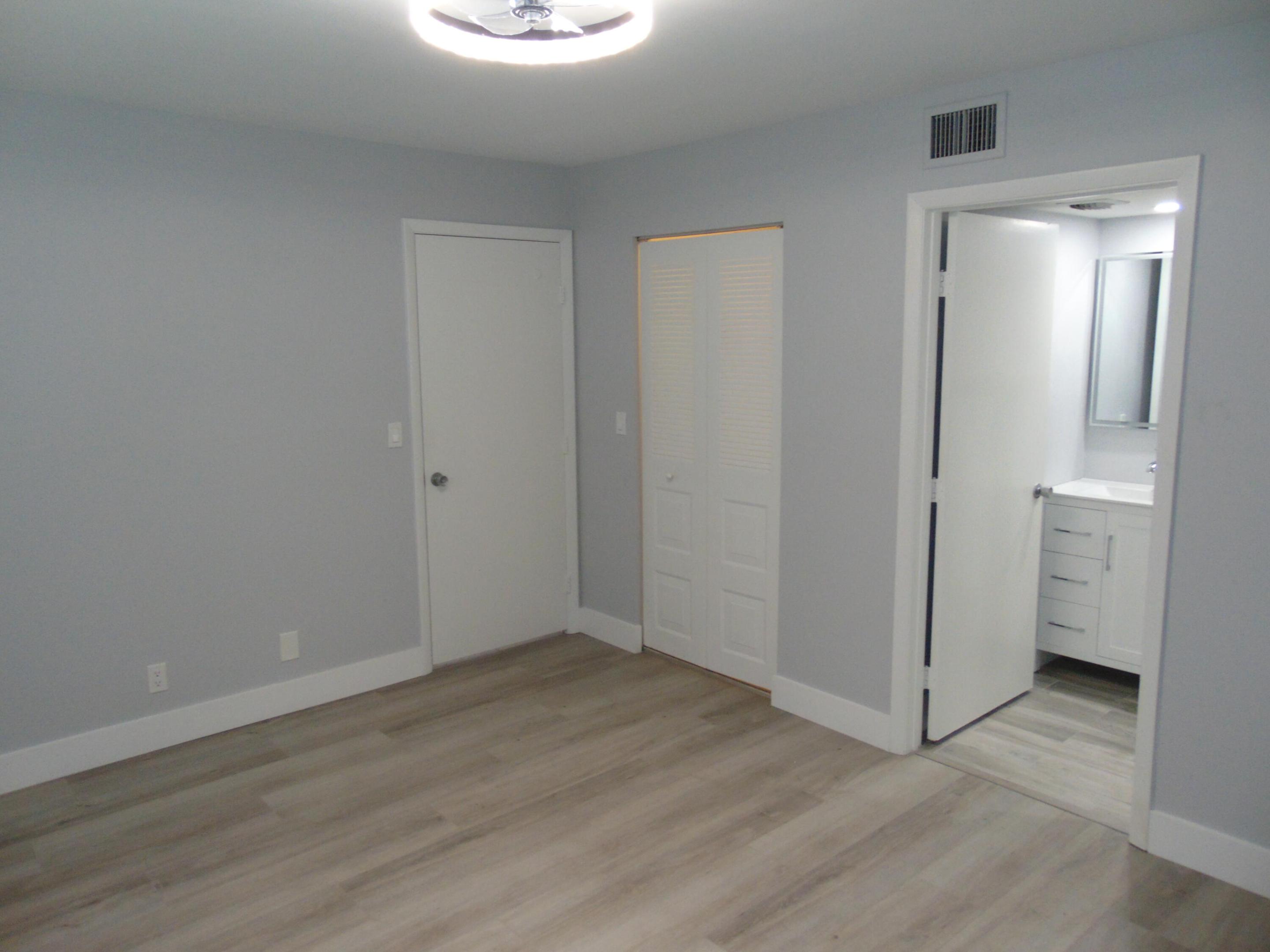 PALM SPRINGS 3 - Residential