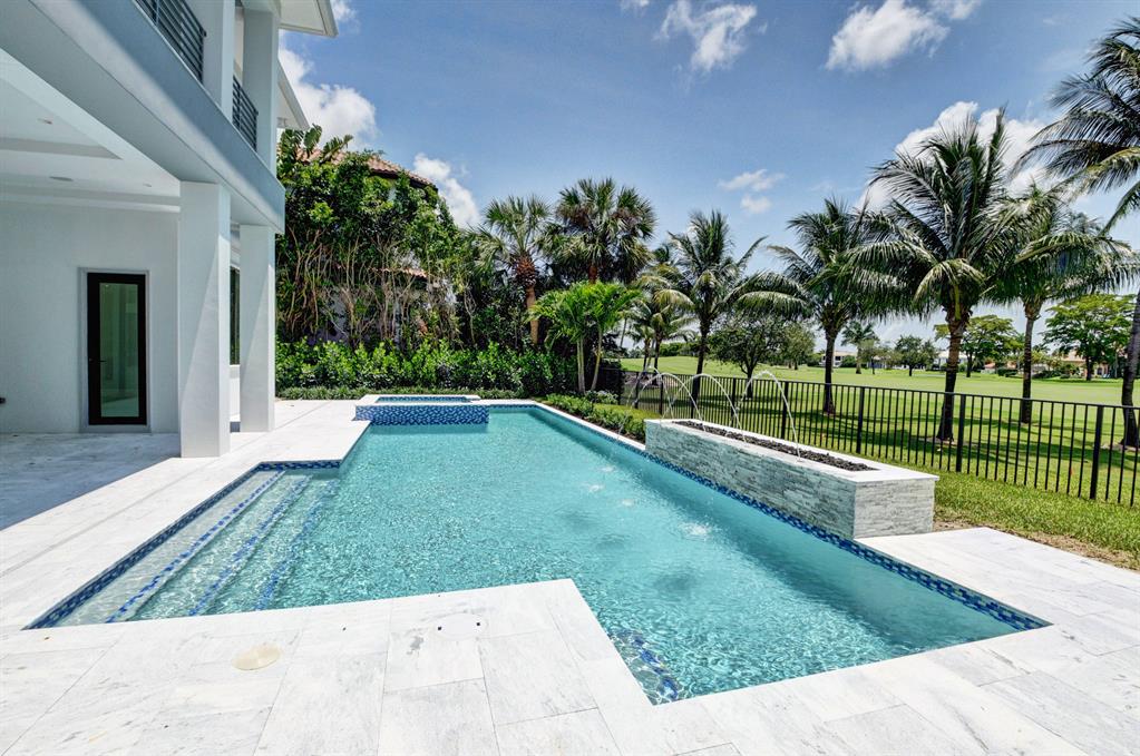ST ANDREWS COUNTRY CLUB - Residential