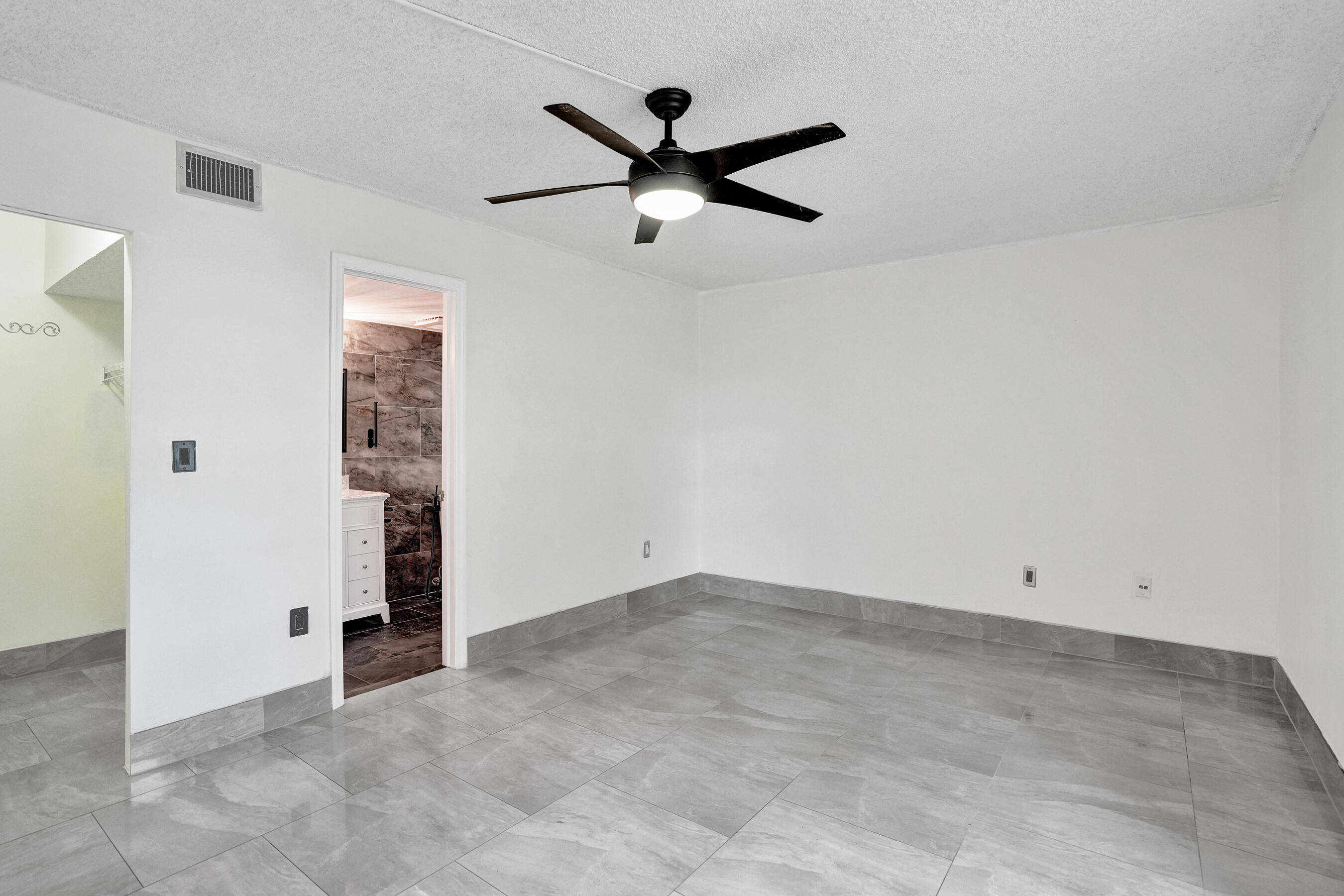 SANDS POINT CONDOMINIUM VI - Residential