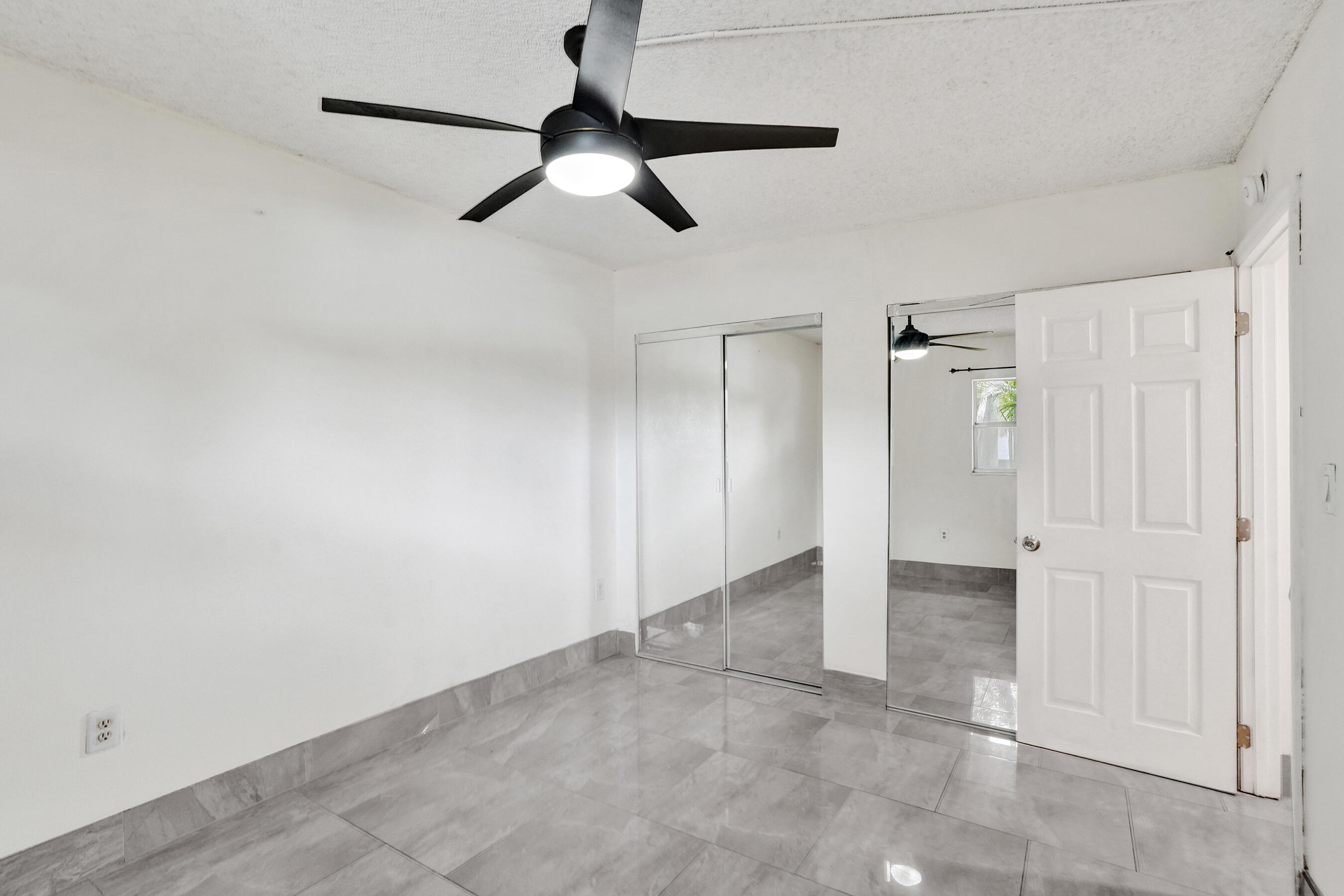 SANDS POINT CONDOMINIUM VI - Residential