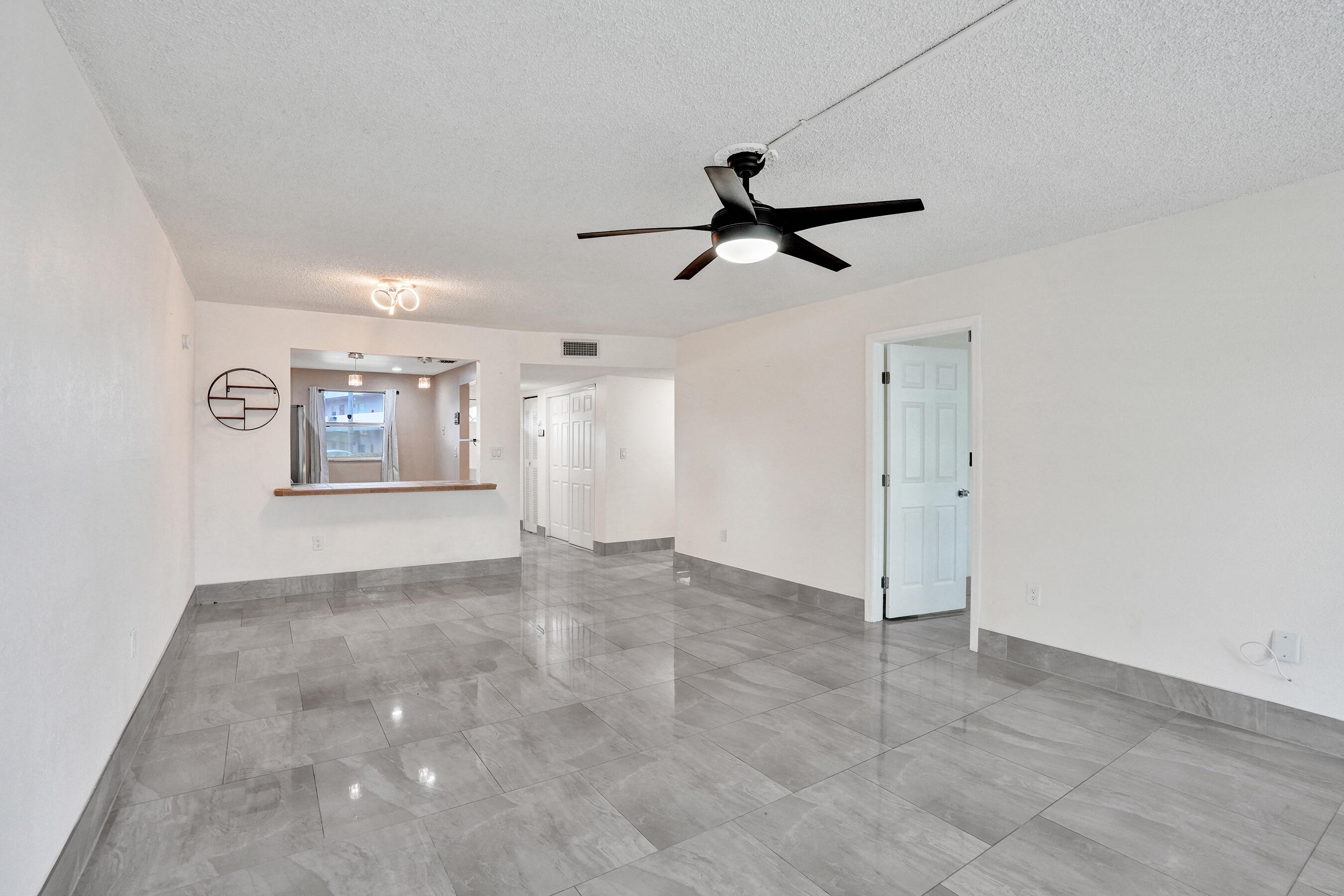 SANDS POINT CONDOMINIUM VI - Residential