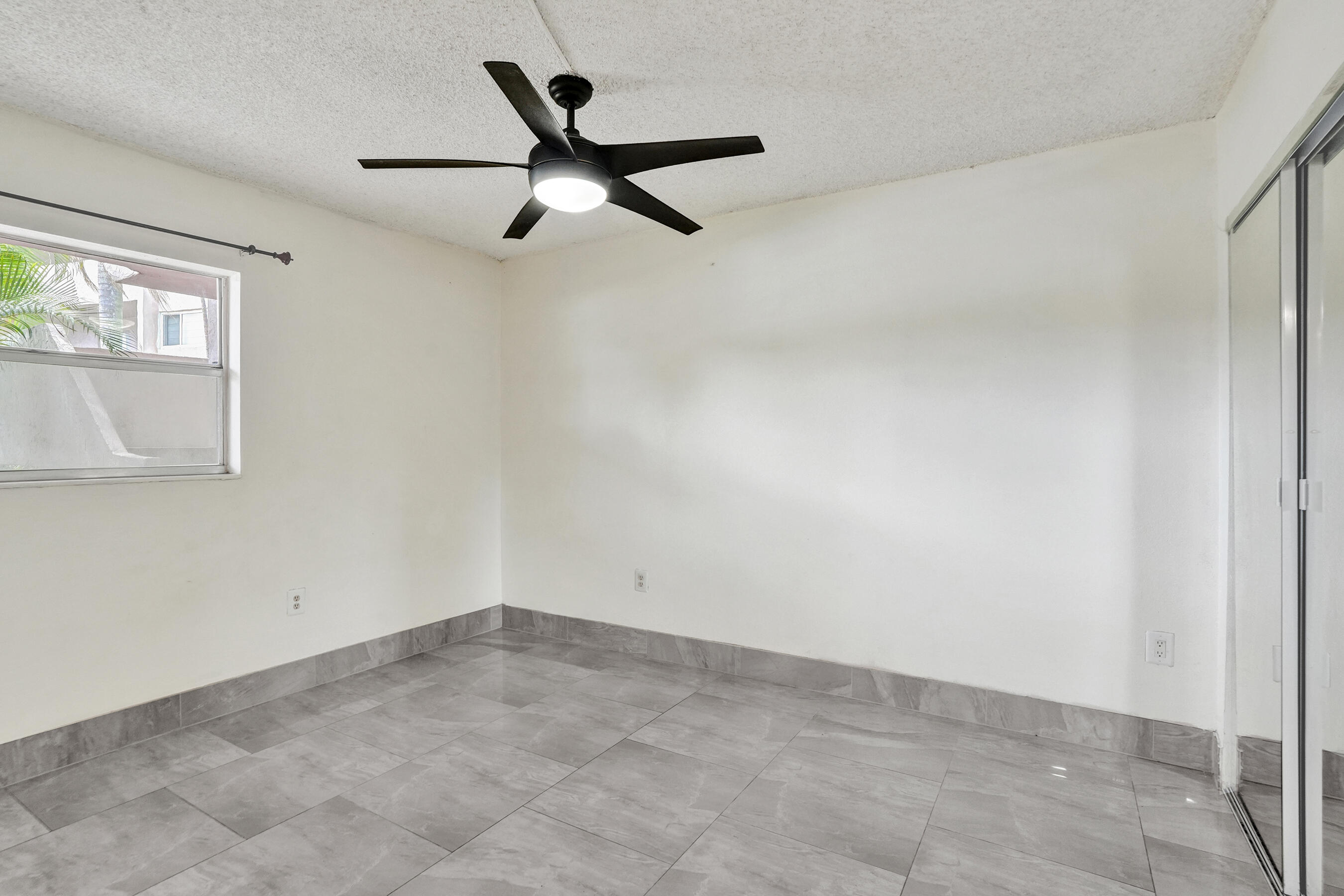 SANDS POINT CONDOMINIUM VI - Residential
