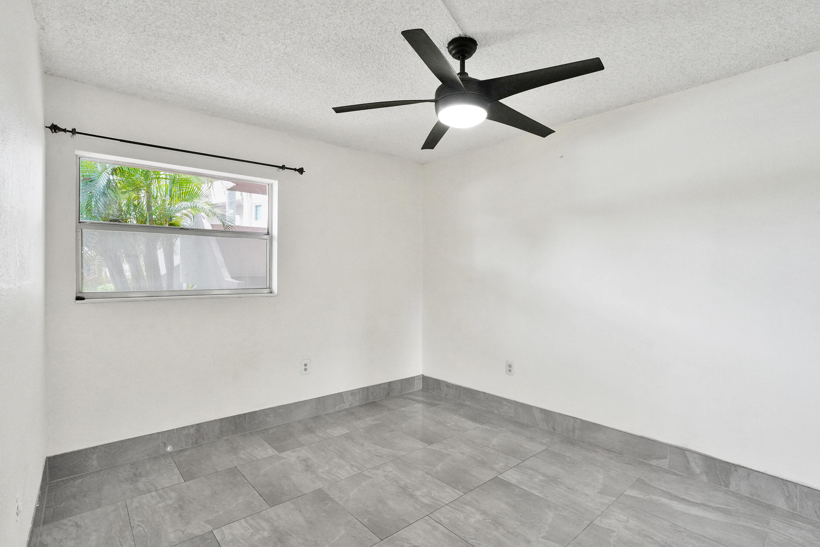 SANDS POINT CONDOMINIUM VI - Residential