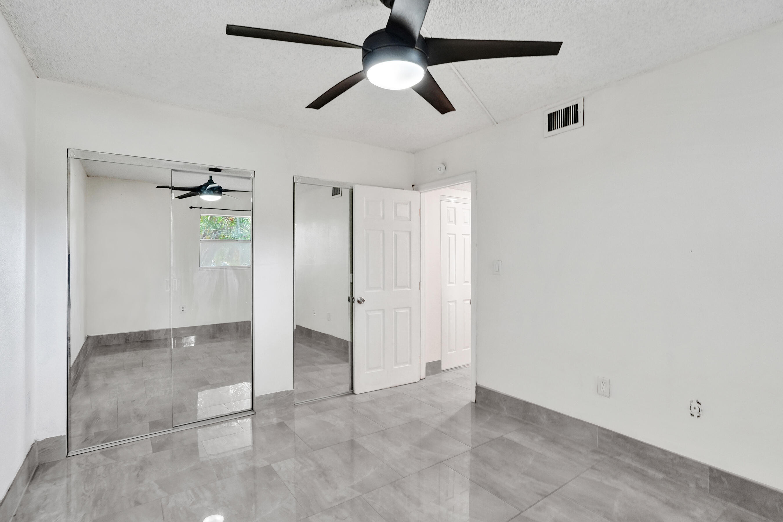 SANDS POINT CONDOMINIUM VI - Residential