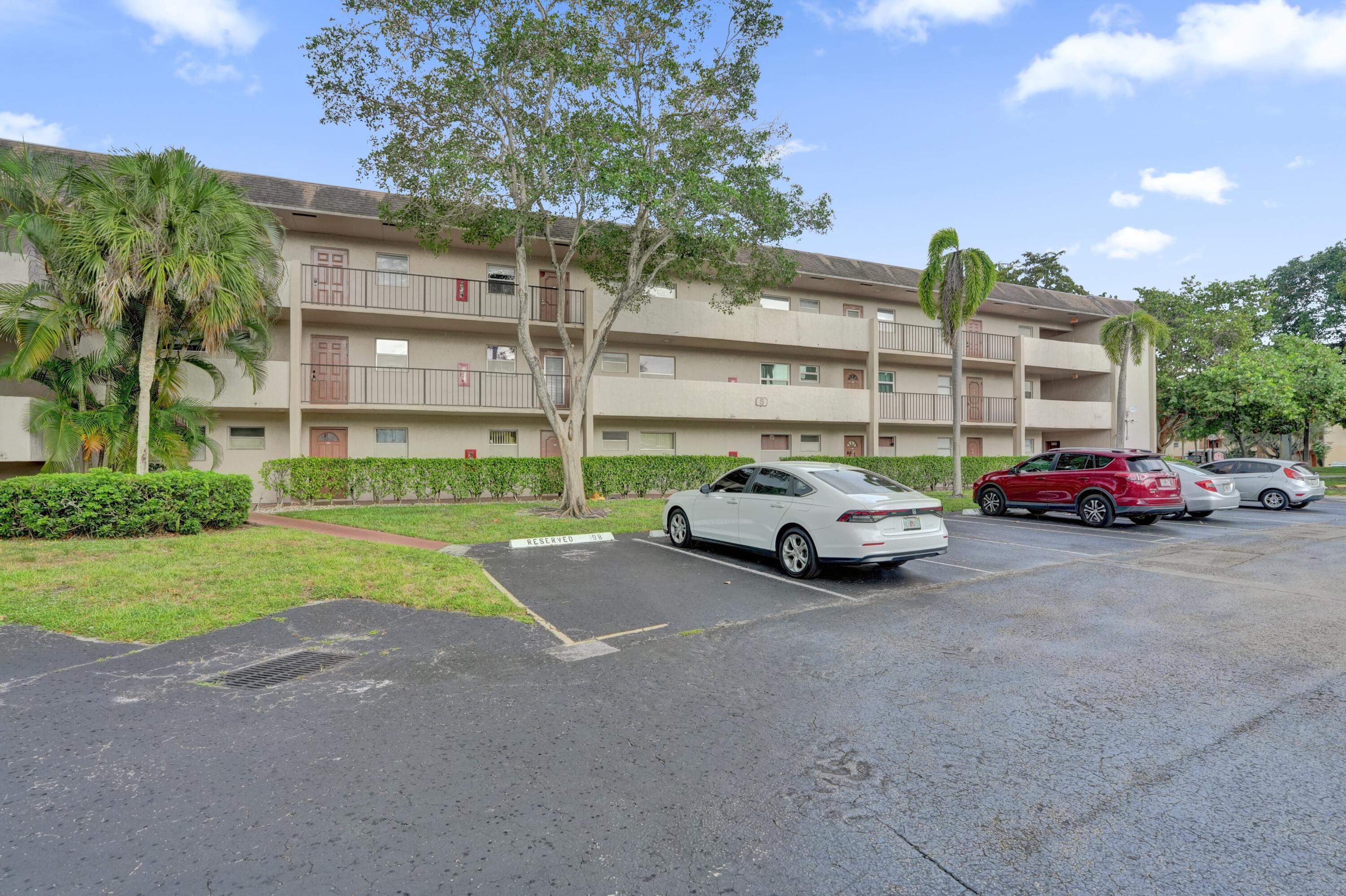 SANDS POINT CONDOMINIUM VI - Residential