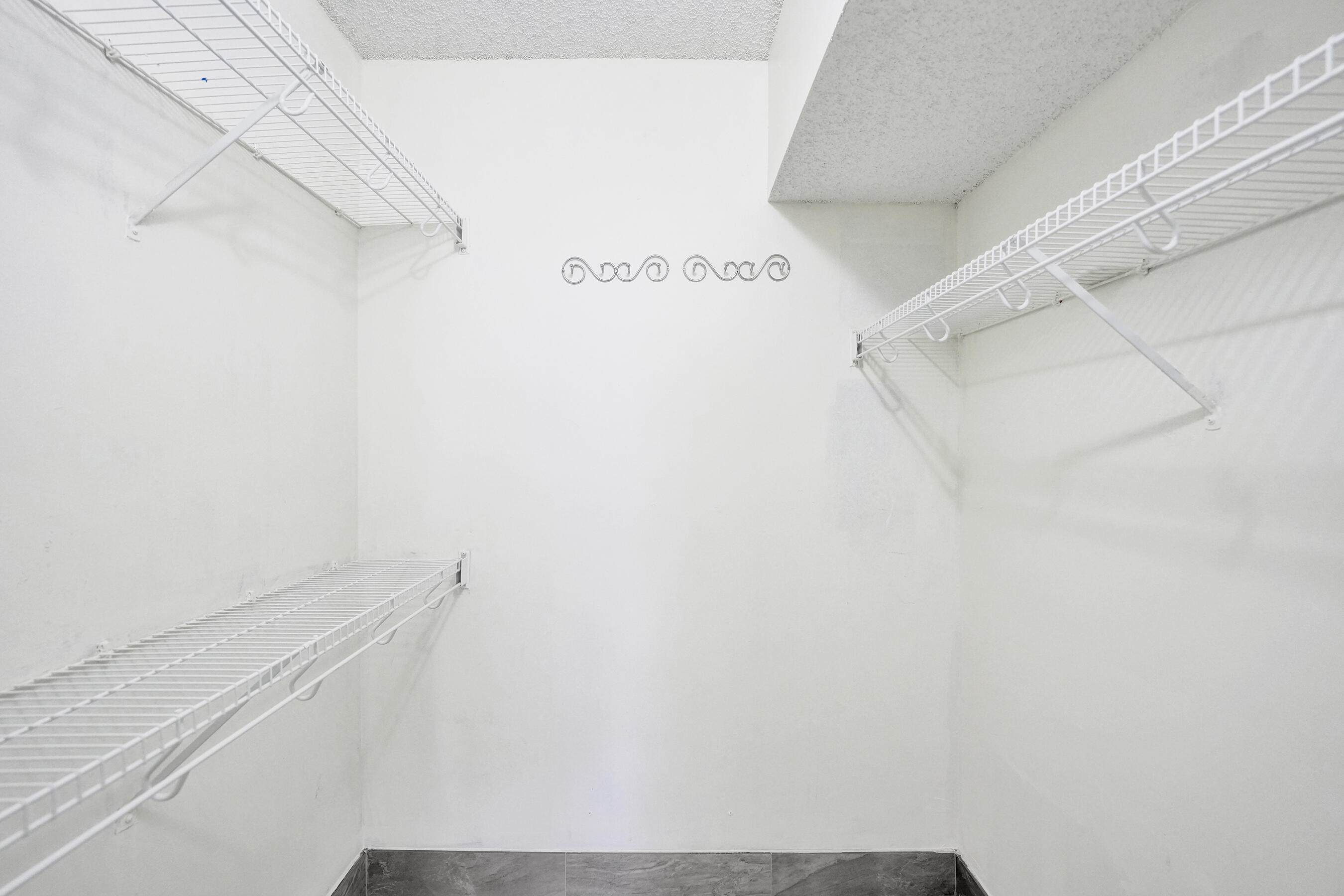 SANDS POINT CONDOMINIUM VI - Residential