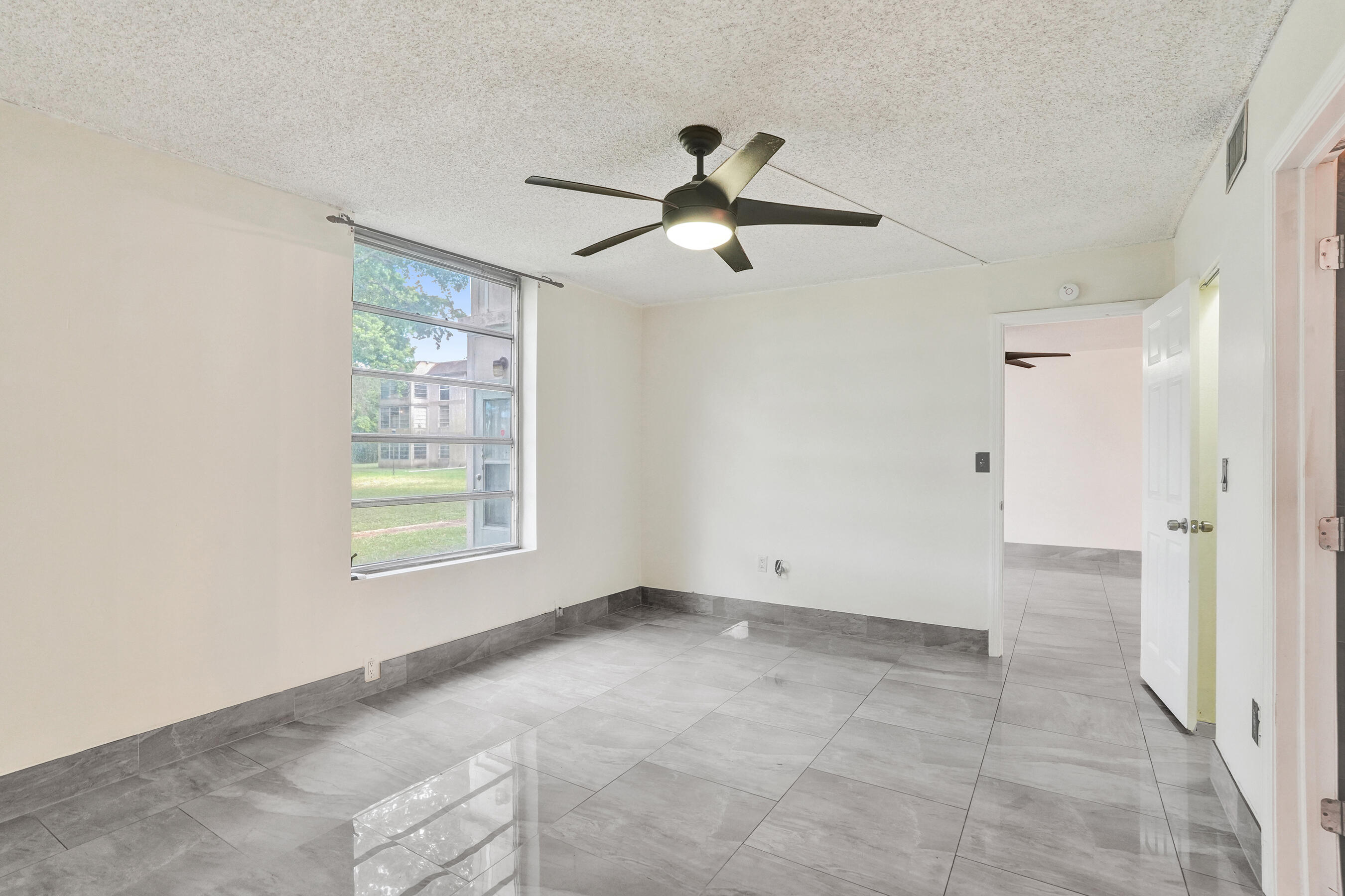 SANDS POINT CONDOMINIUM VI - Residential