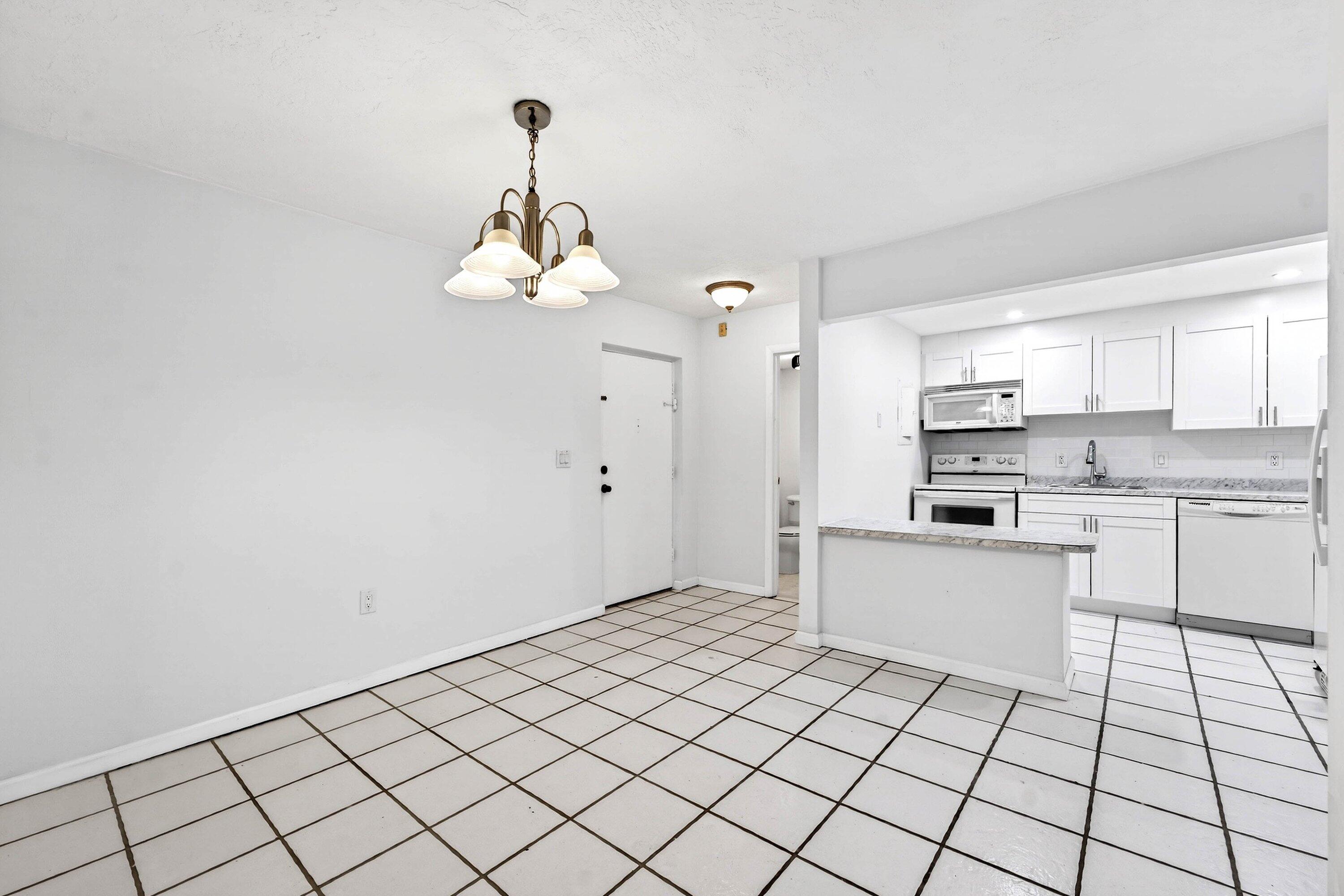 OMEGA CONDO NO 1 - Residential