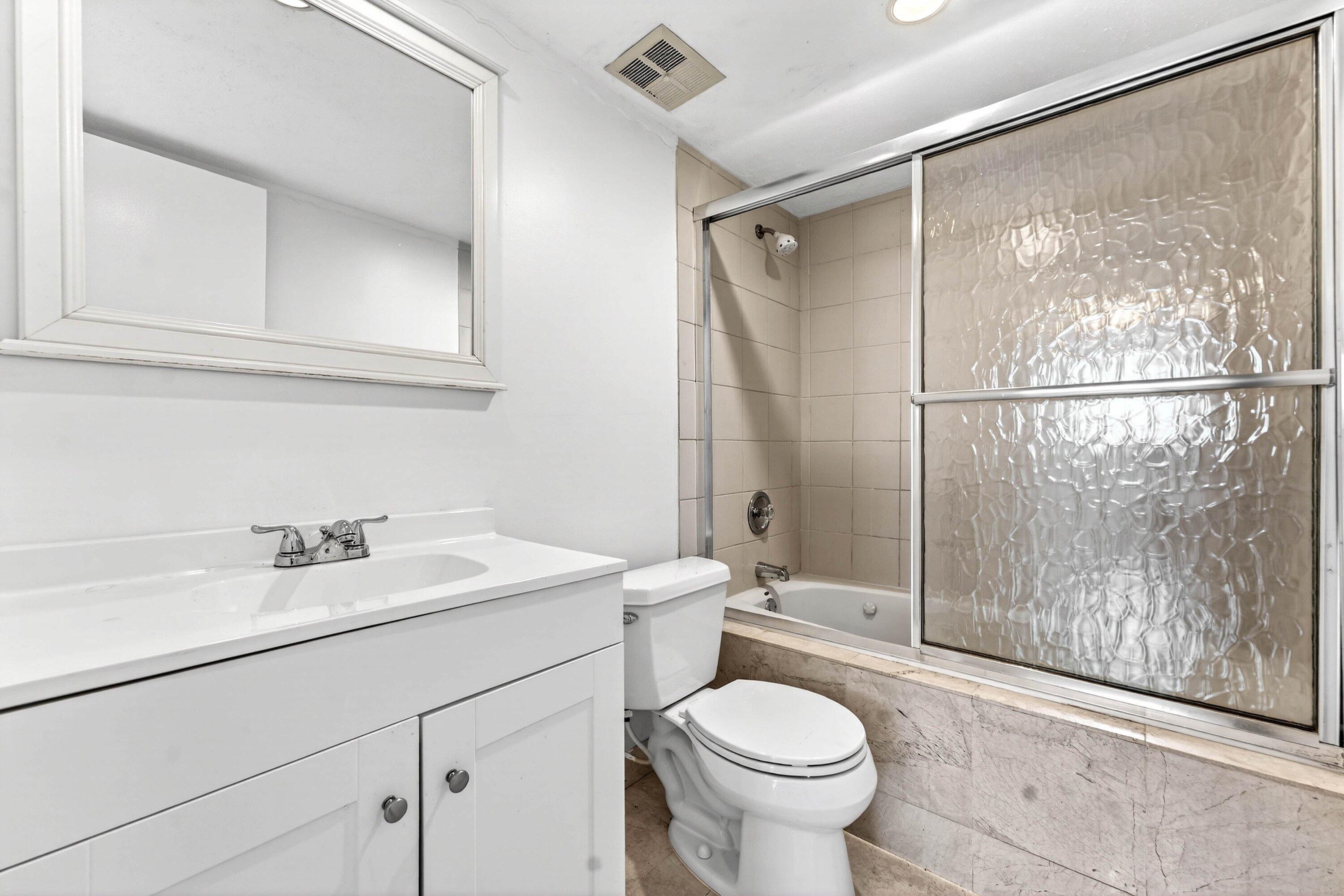 OMEGA CONDO NO 1 - Residential