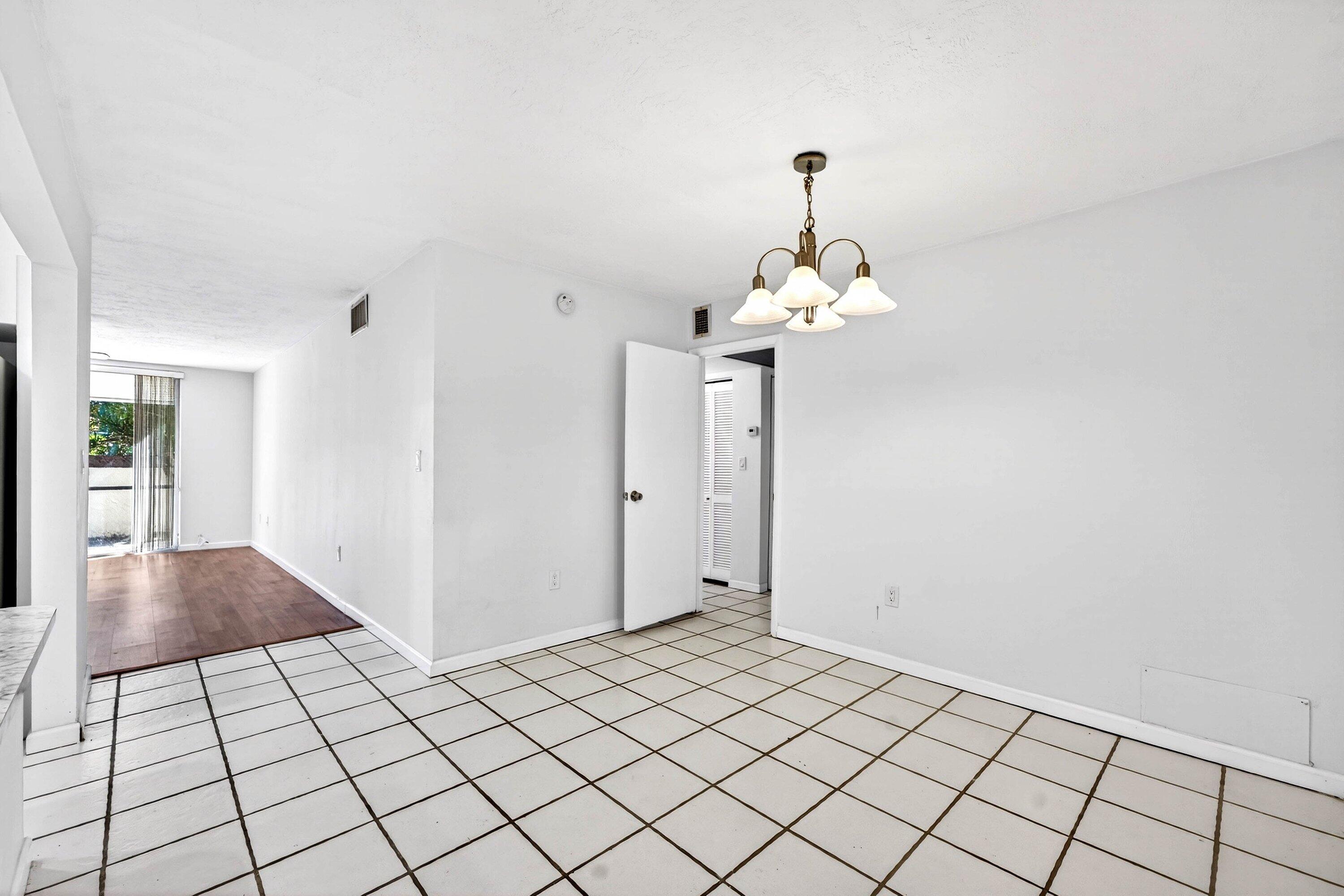 OMEGA CONDO NO 1 - Residential