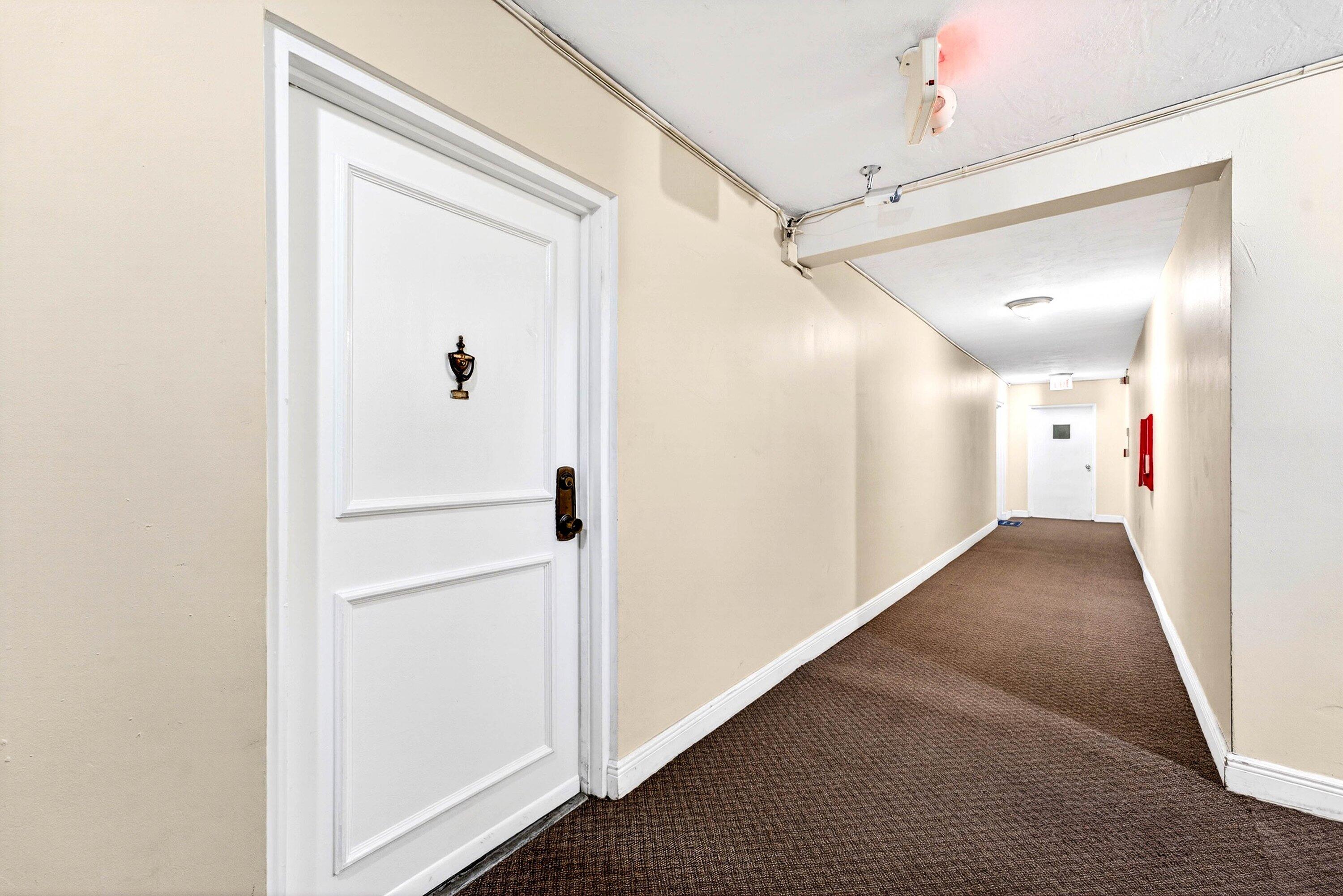OMEGA CONDO NO 1 - Residential