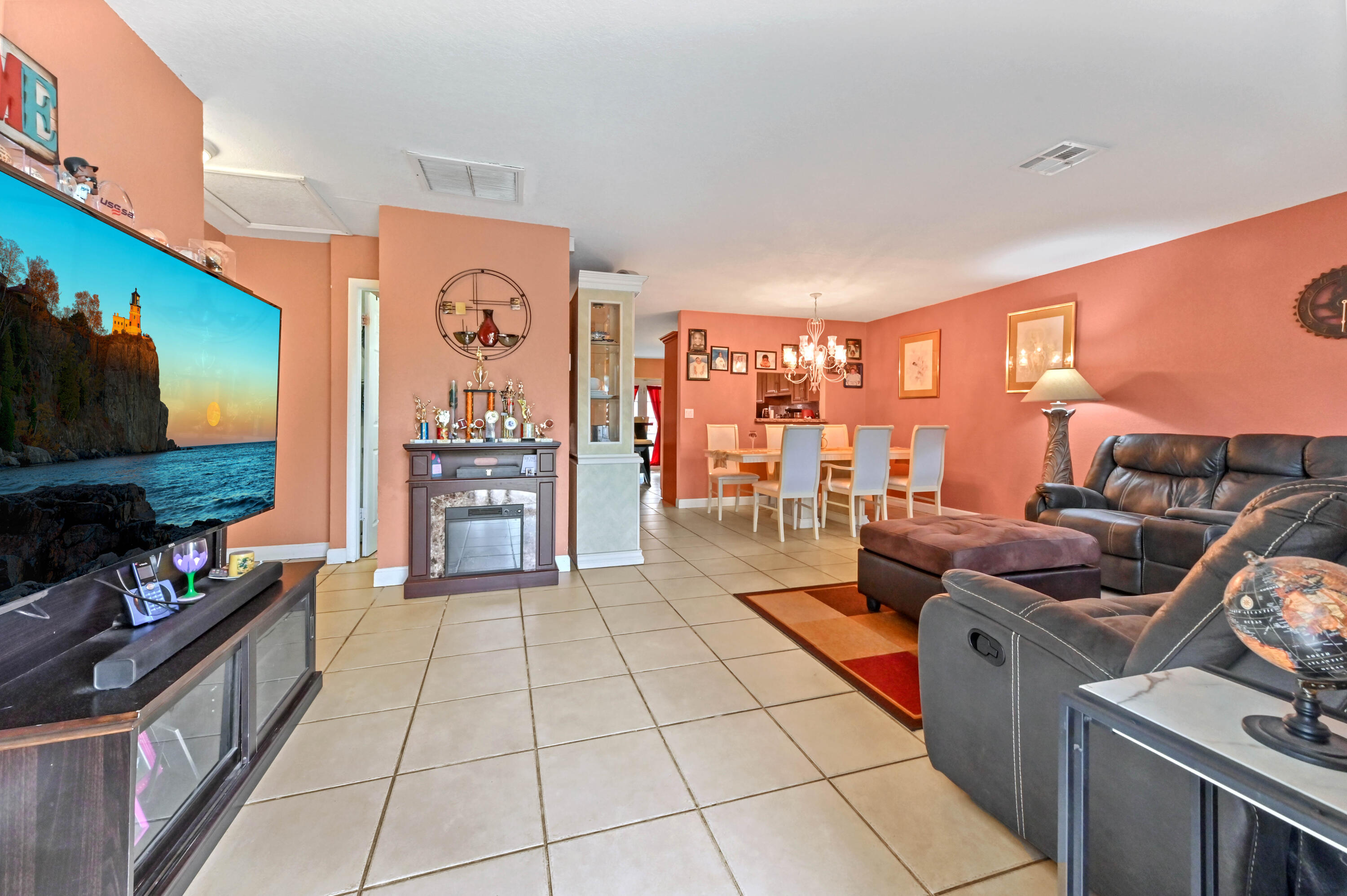BRENTWOOD LAKES - Residential