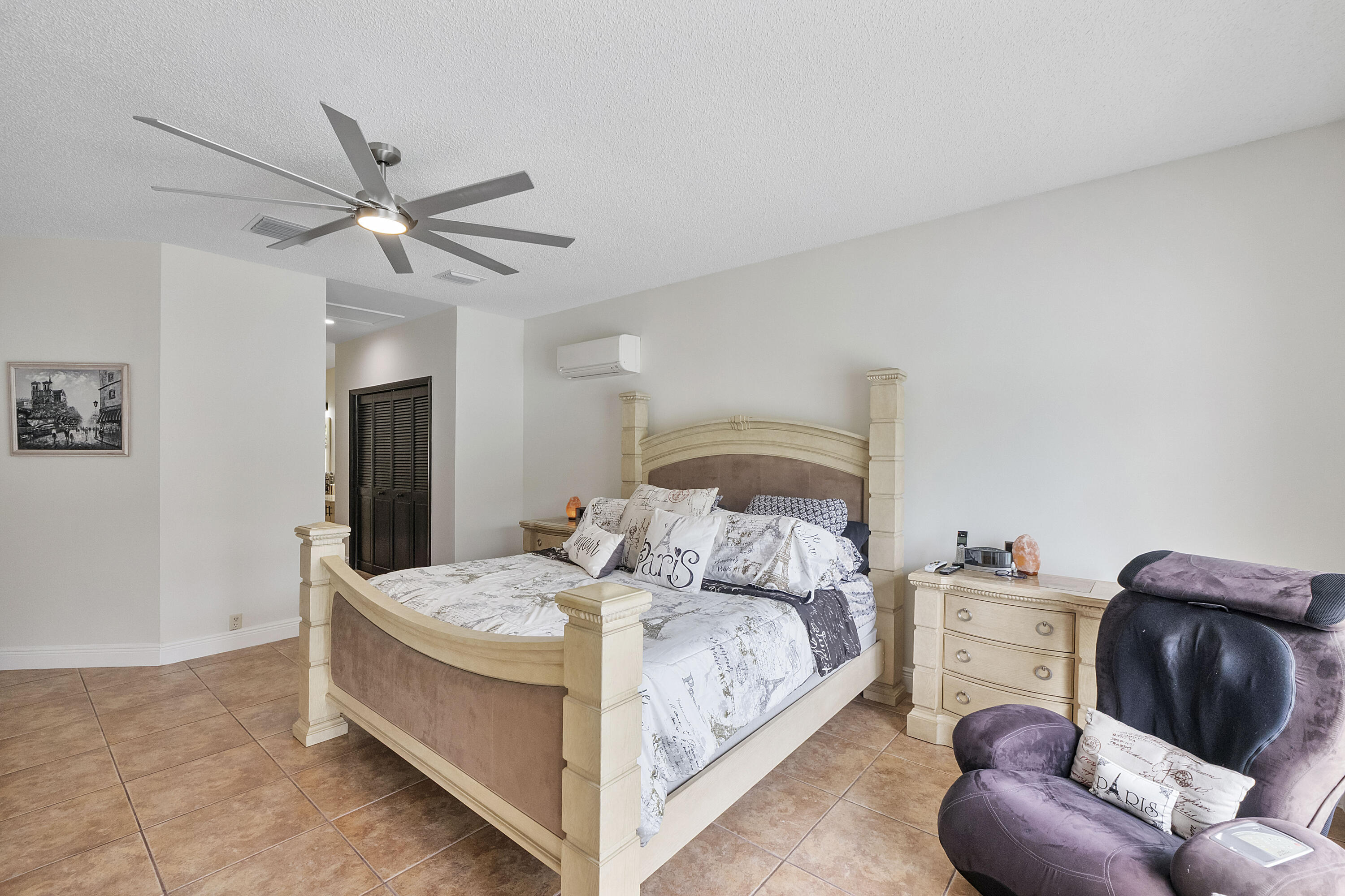 COUNTRYS POINT - Residential