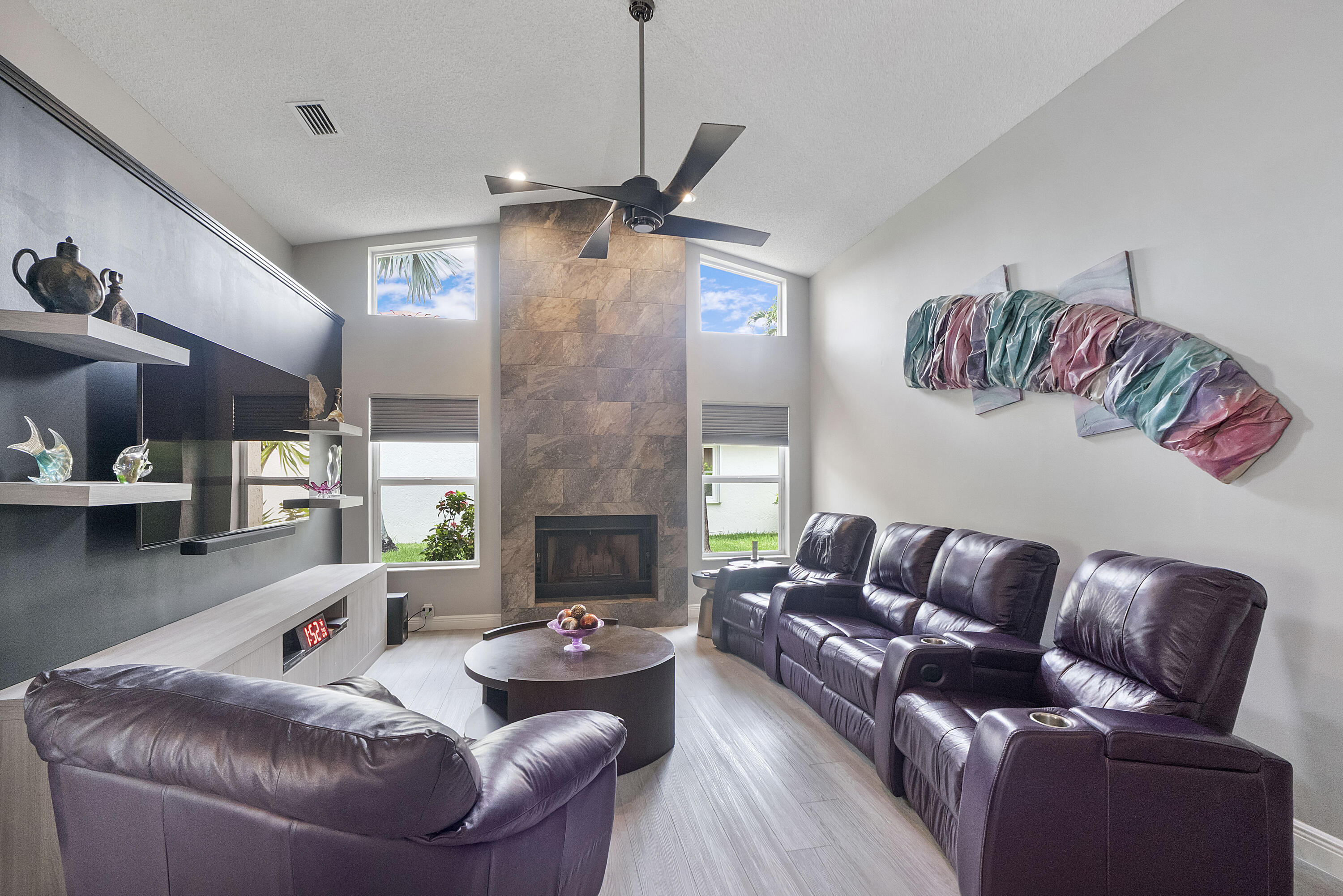 COUNTRYS POINT - Residential