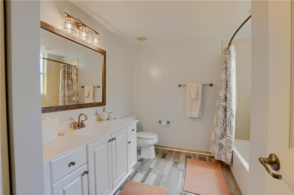 Paloma Lakes - Residential