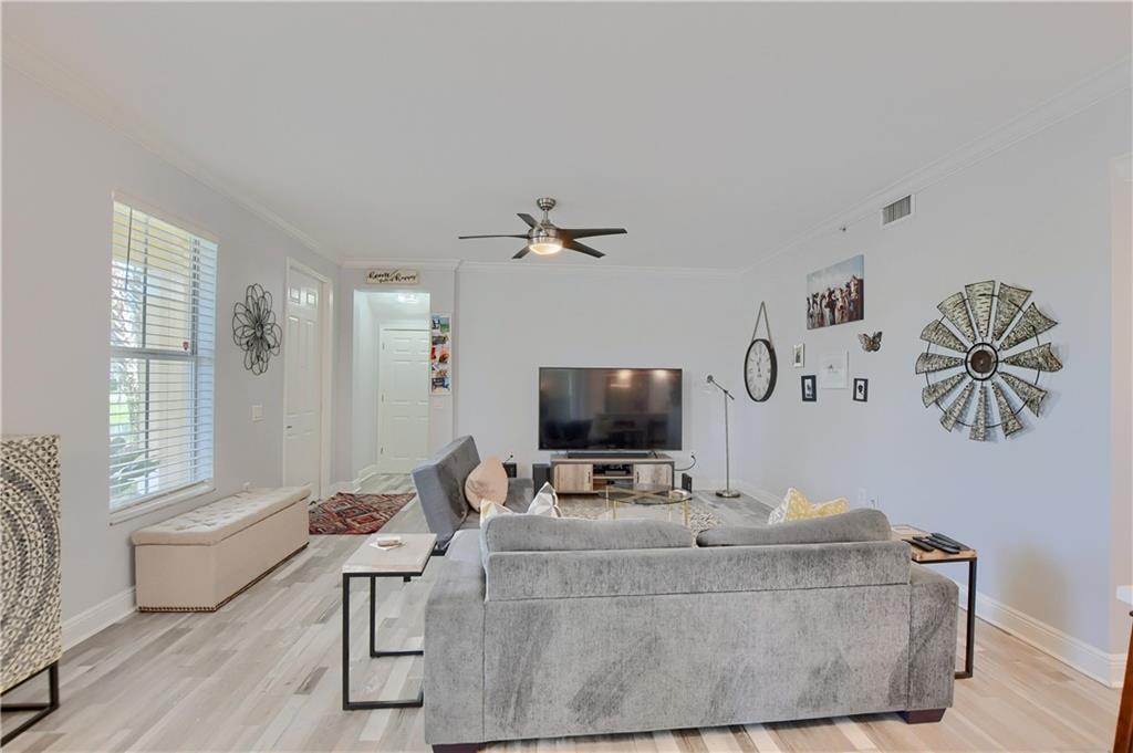 Paloma Lakes - Residential