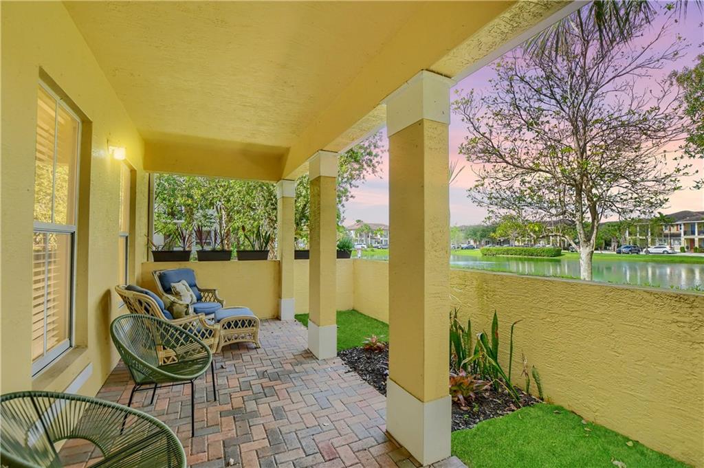 Paloma Lakes - Residential