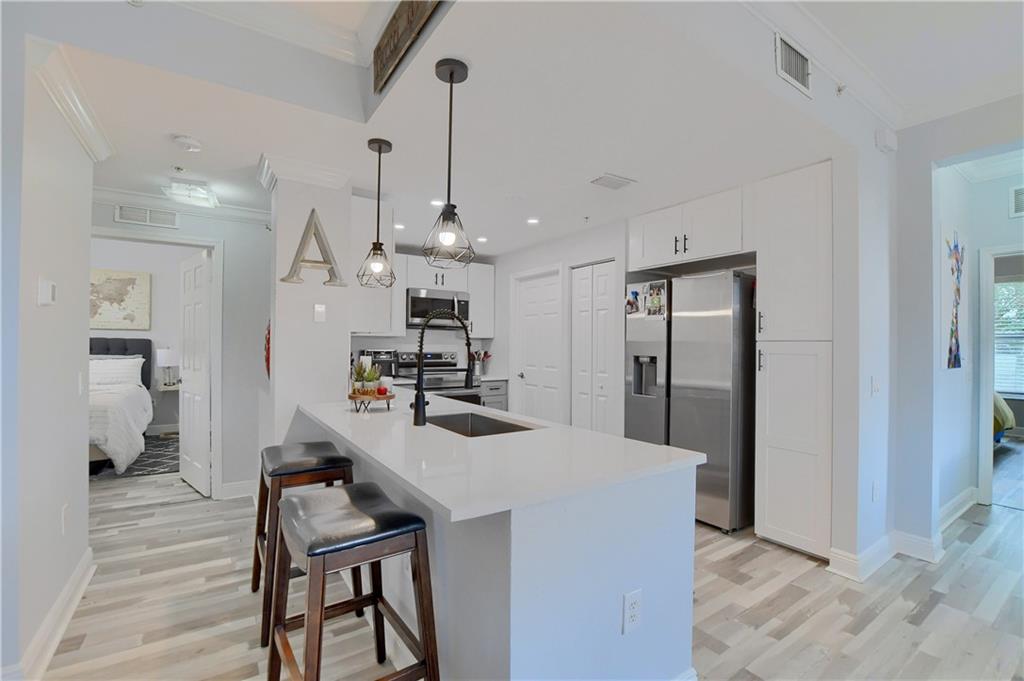 Paloma Lakes - Residential