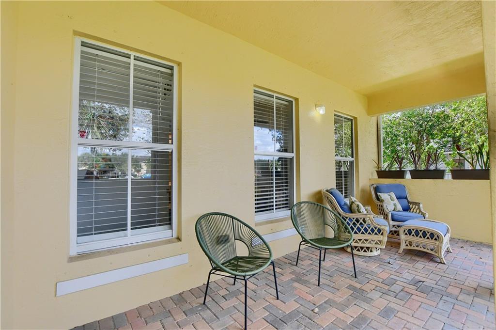 Paloma Lakes - Residential