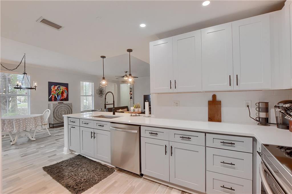 Paloma Lakes - Residential