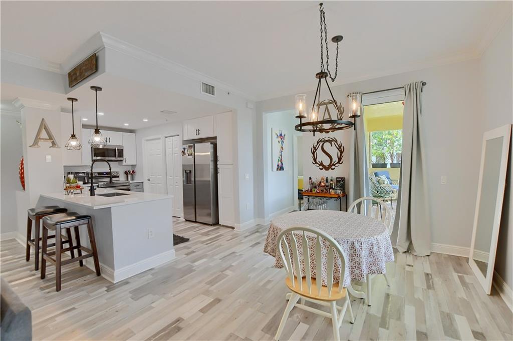 Paloma Lakes - Residential