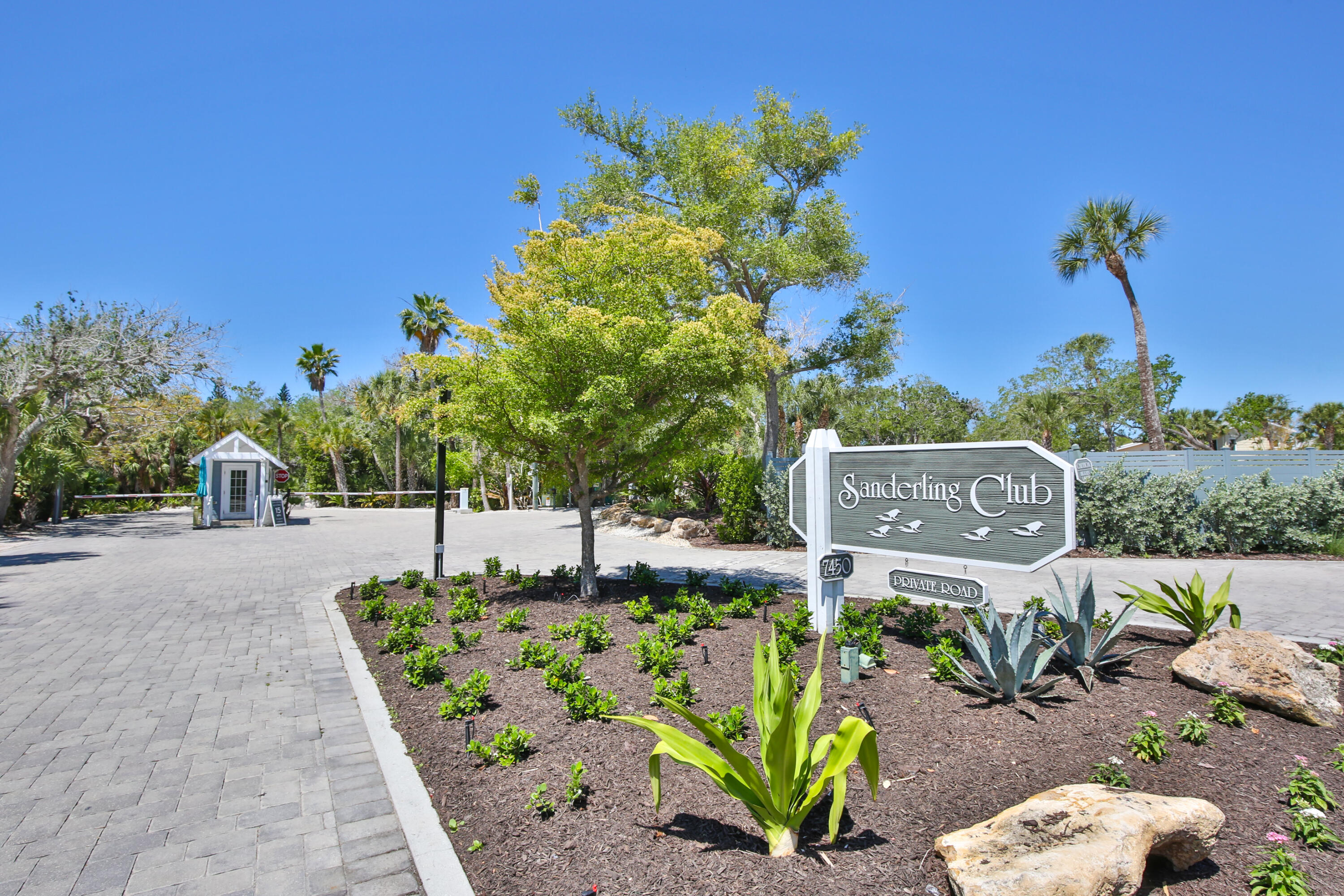 SIESTA PROPERTIES INC UNIT 1 - Residential