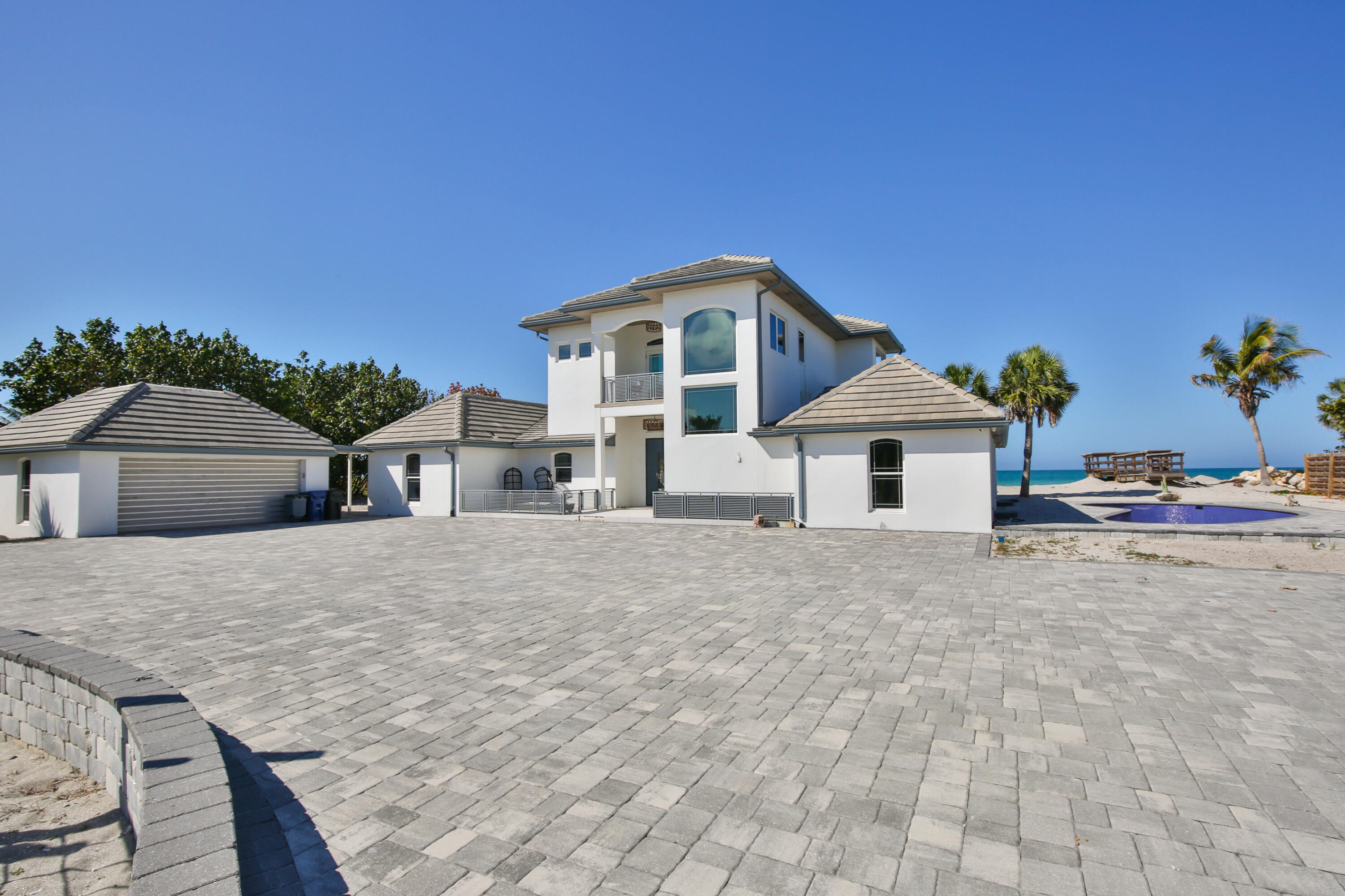 SIESTA PROPERTIES INC UNIT 1 - Residential