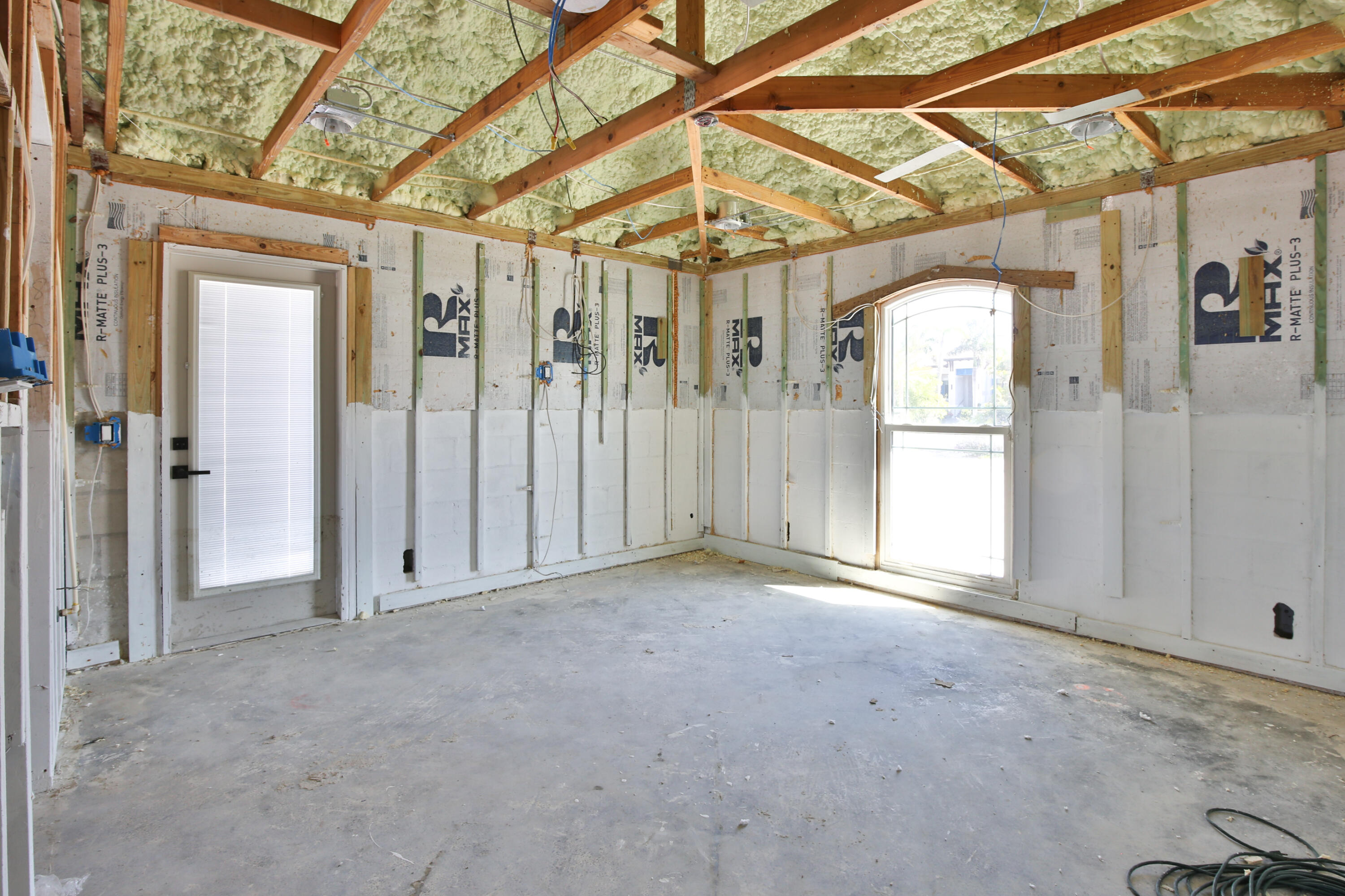 SIESTA PROPERTIES INC UNIT 1 - Residential