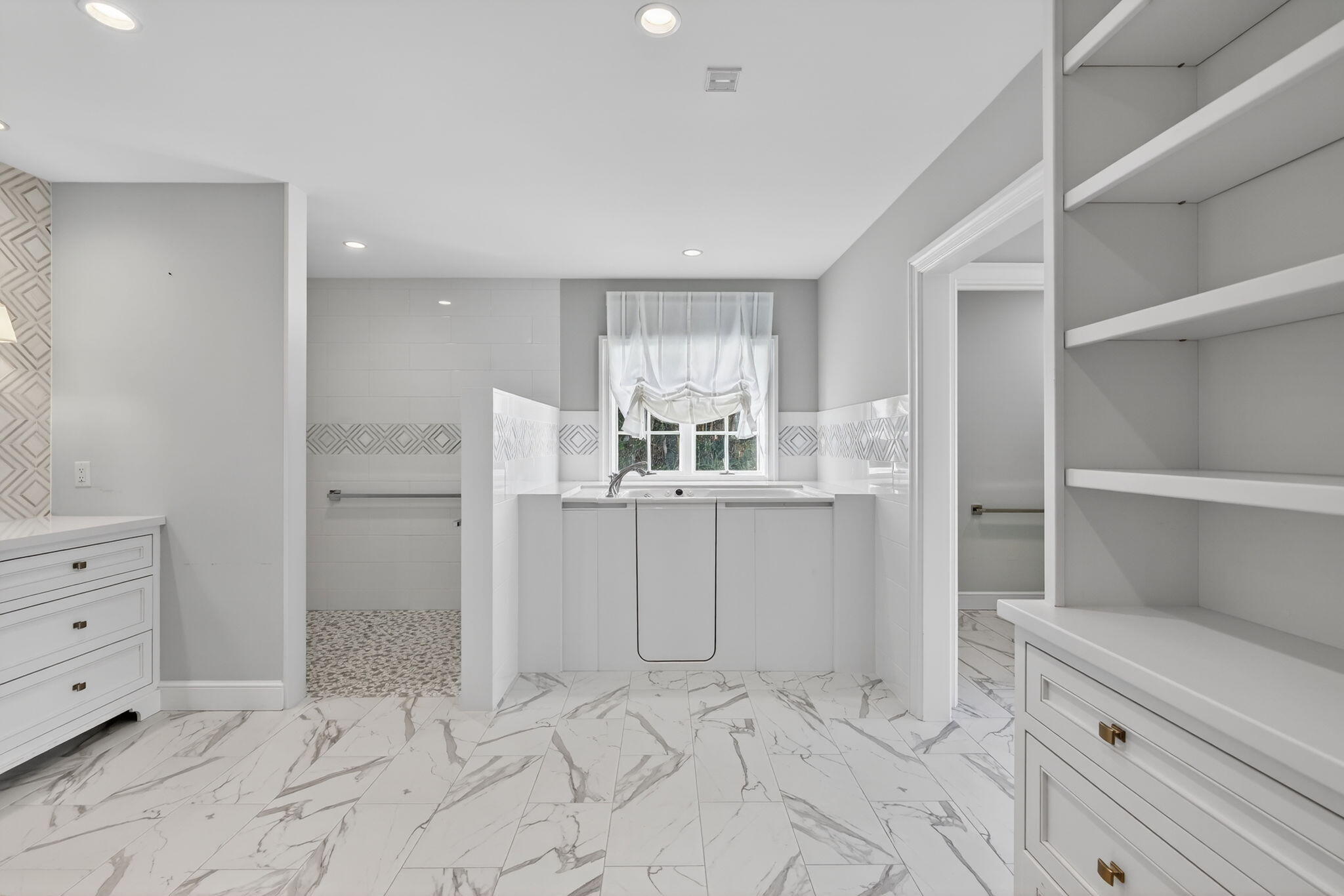 SAILFISH POINT - Residential