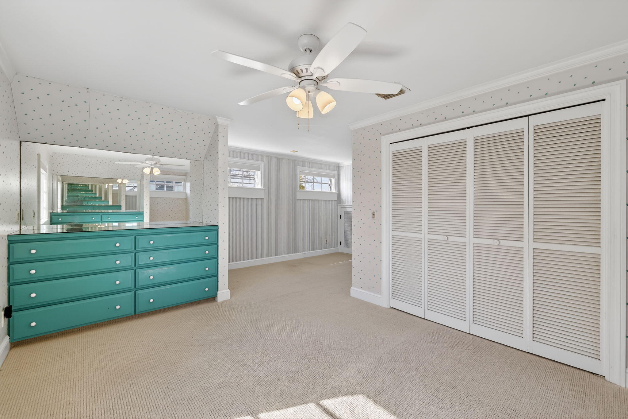 SAILFISH POINT - Residential