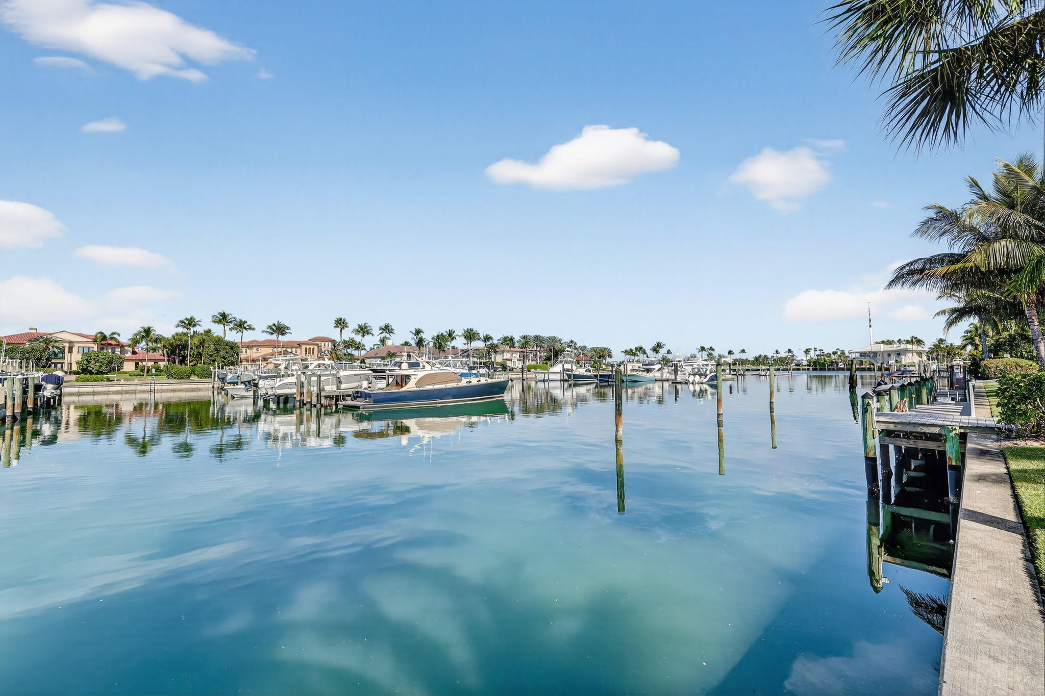 SAILFISH POINT - Residential