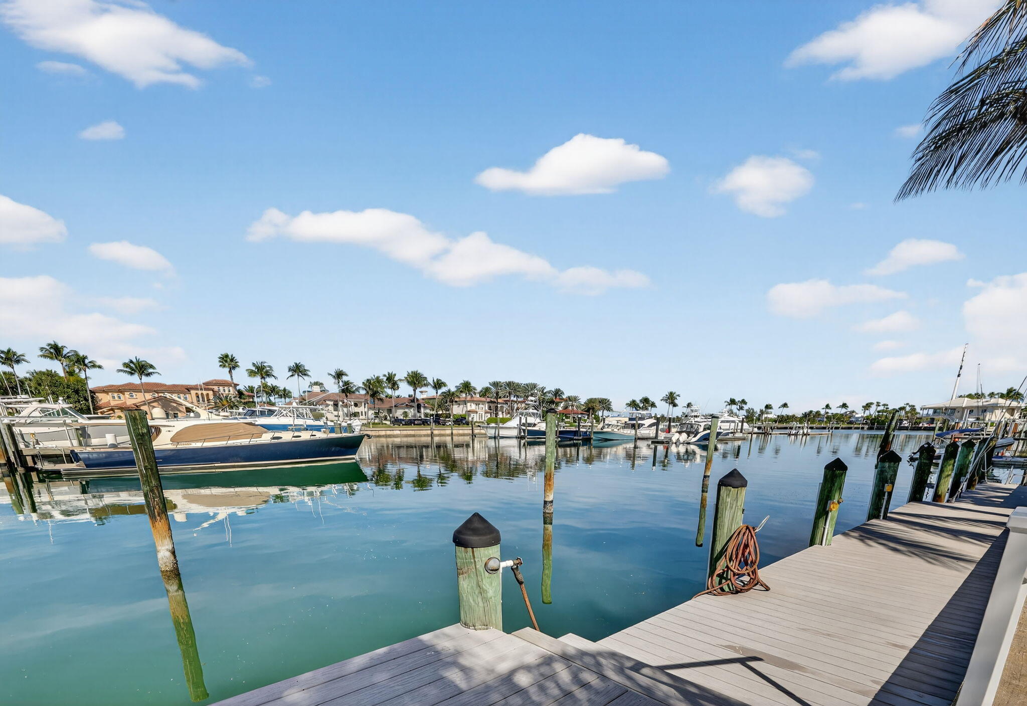 SAILFISH POINT - Residential