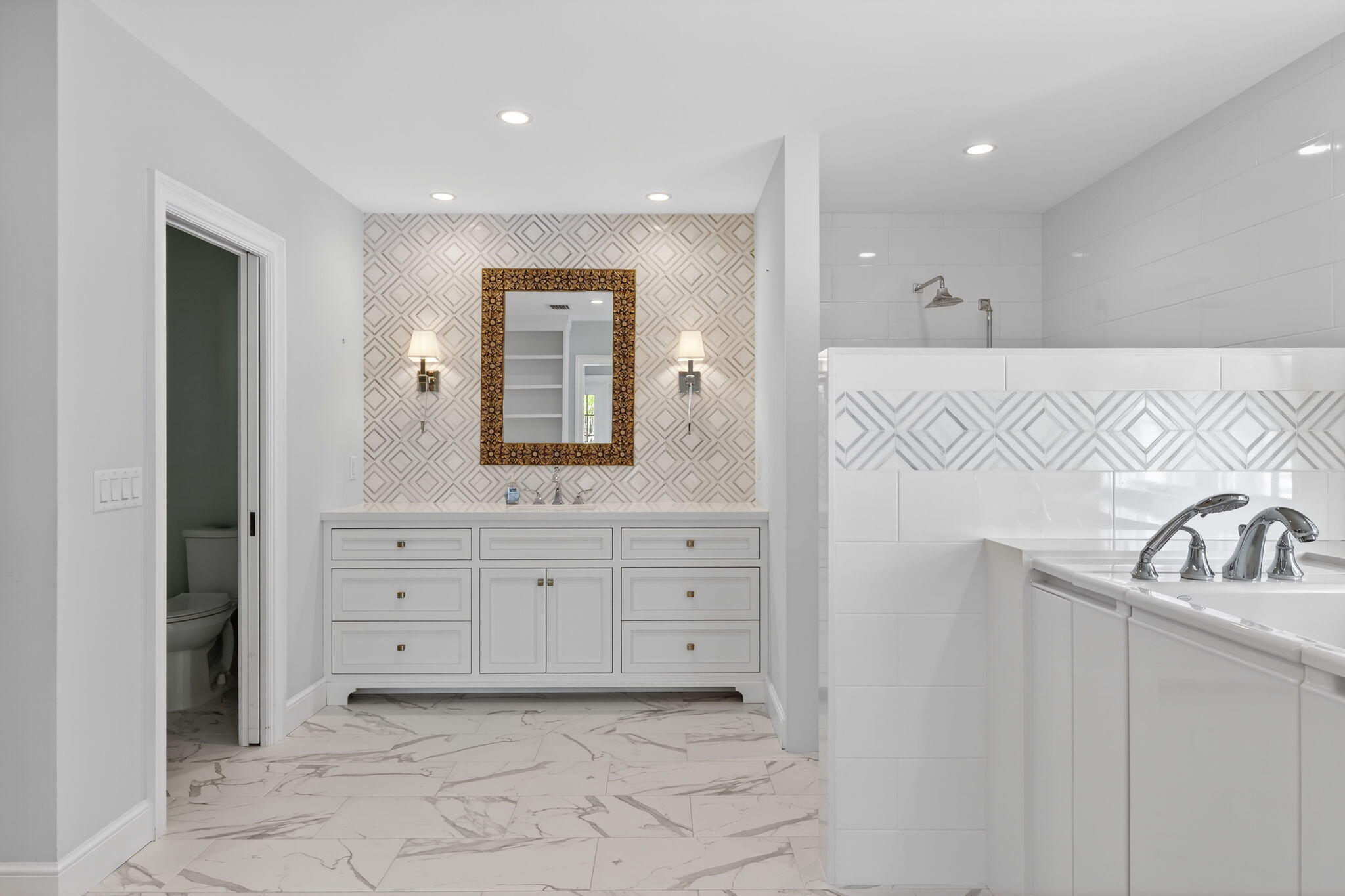 SAILFISH POINT - Residential