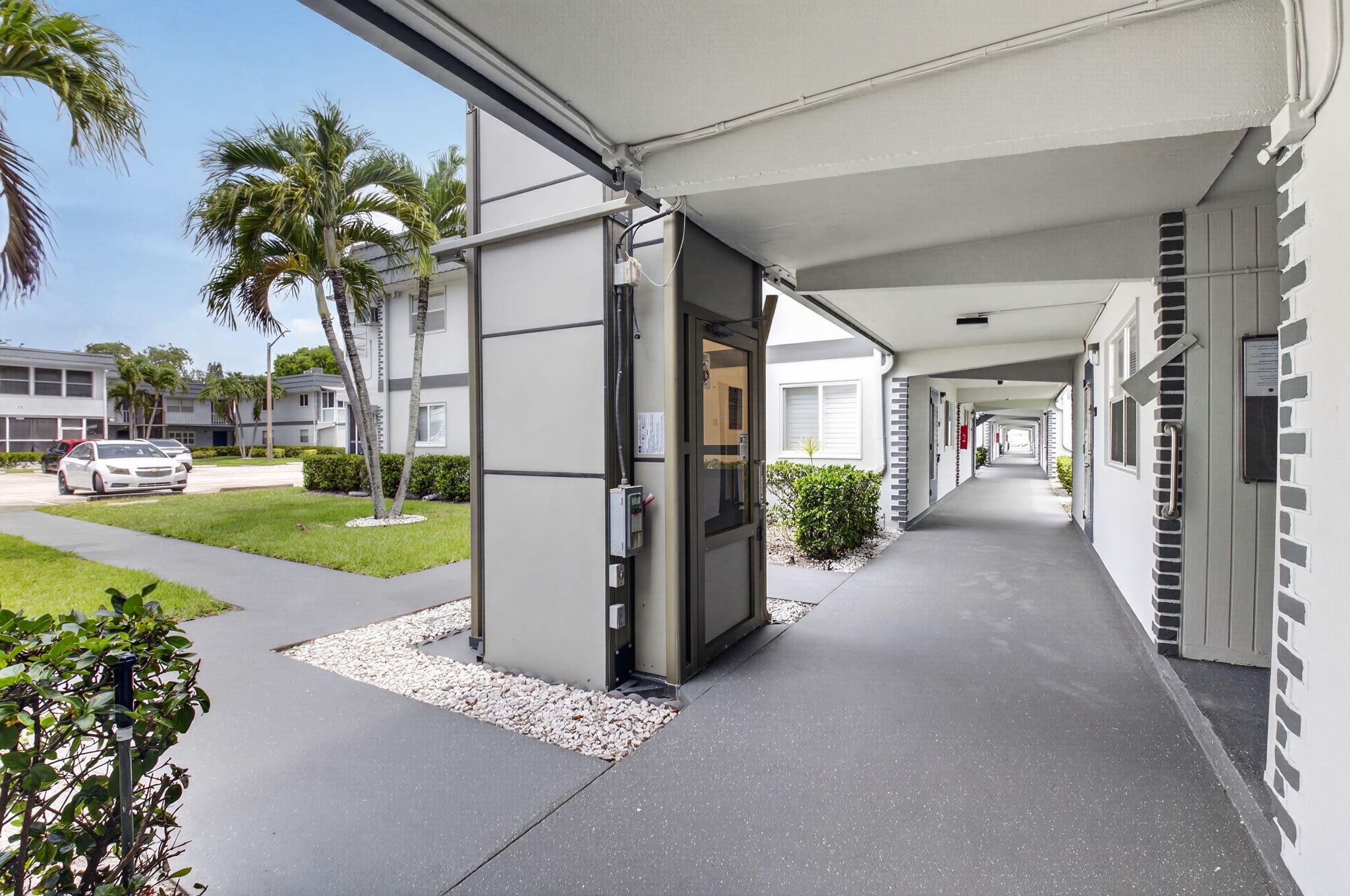 KINGS POINT SAXONY CONDOS - Residential Lease