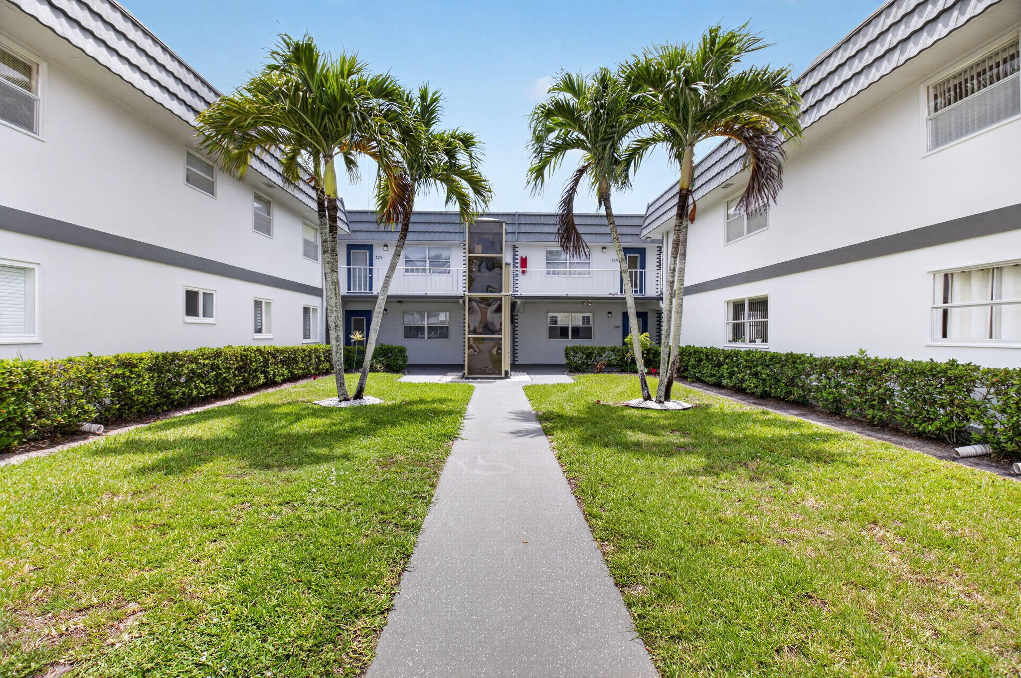 KINGS POINT SAXONY CONDOS - Residential Lease