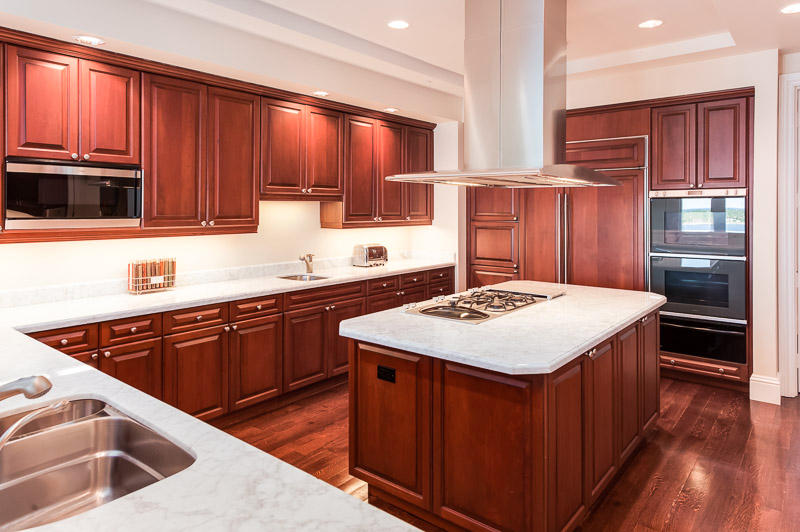 ONE WATERMARK PLACE OF THE PALM BEACHES CONDOMINIU - Residential