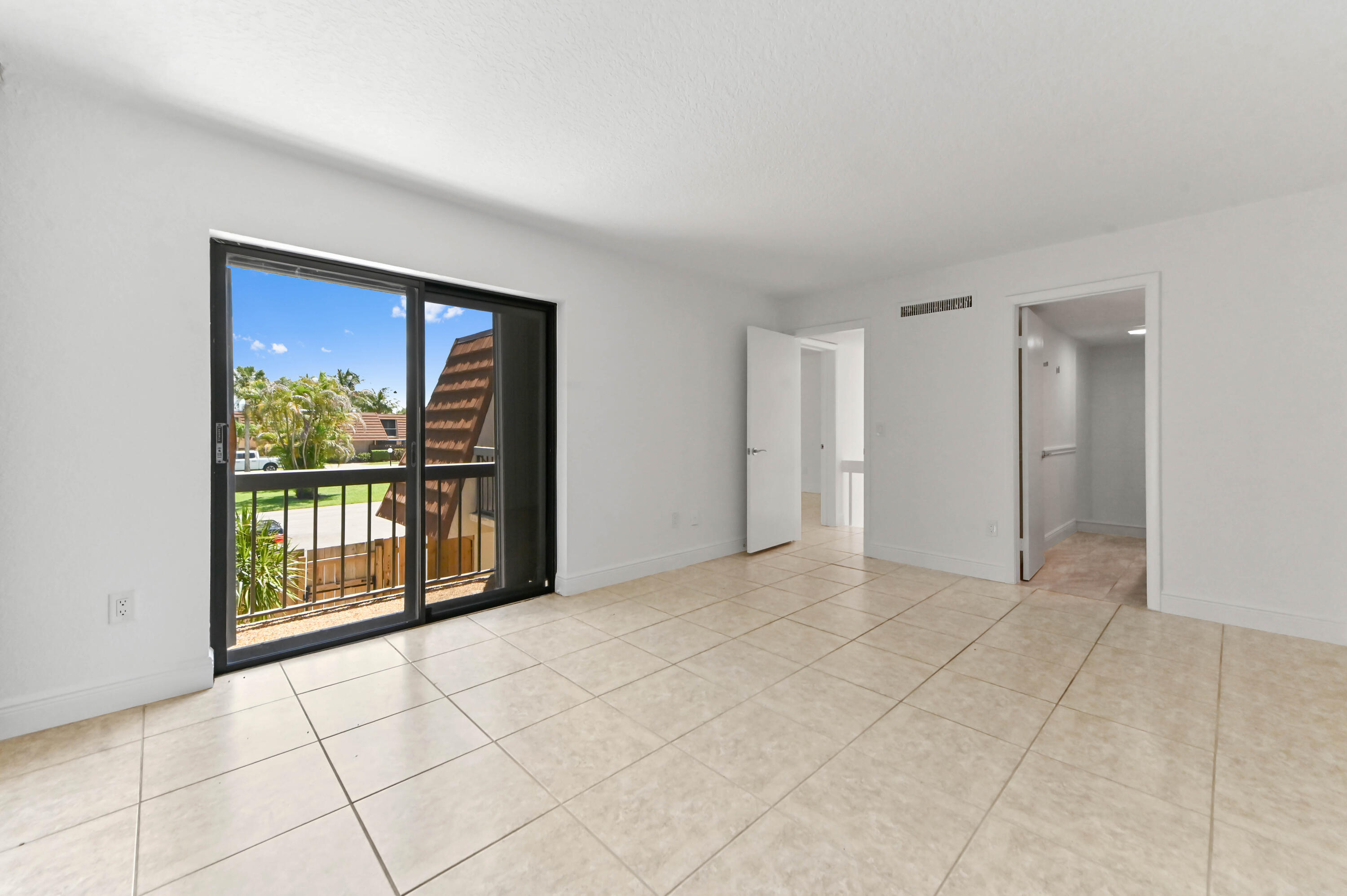 JUPITER PLANTATION - Residential Lease