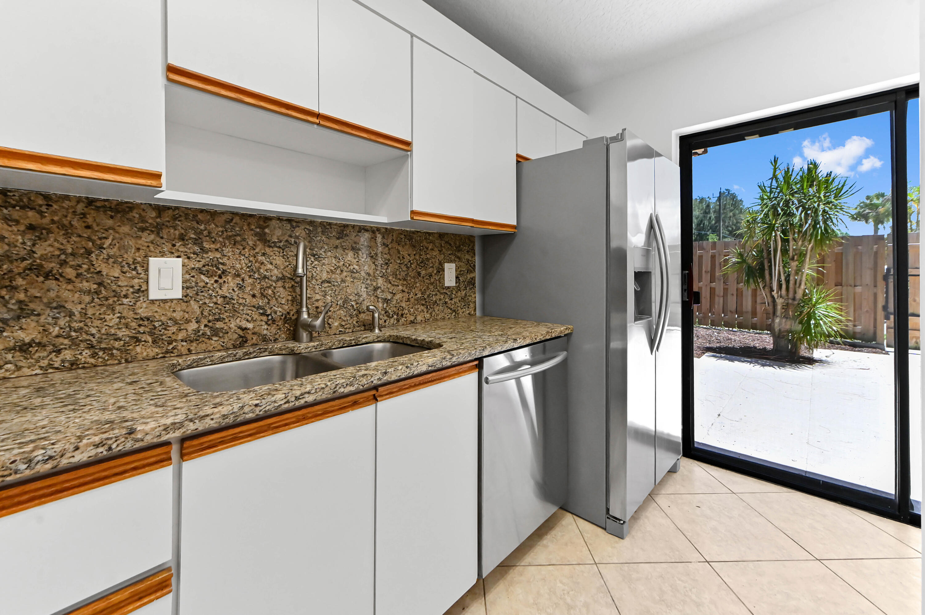 JUPITER PLANTATION - Residential Lease