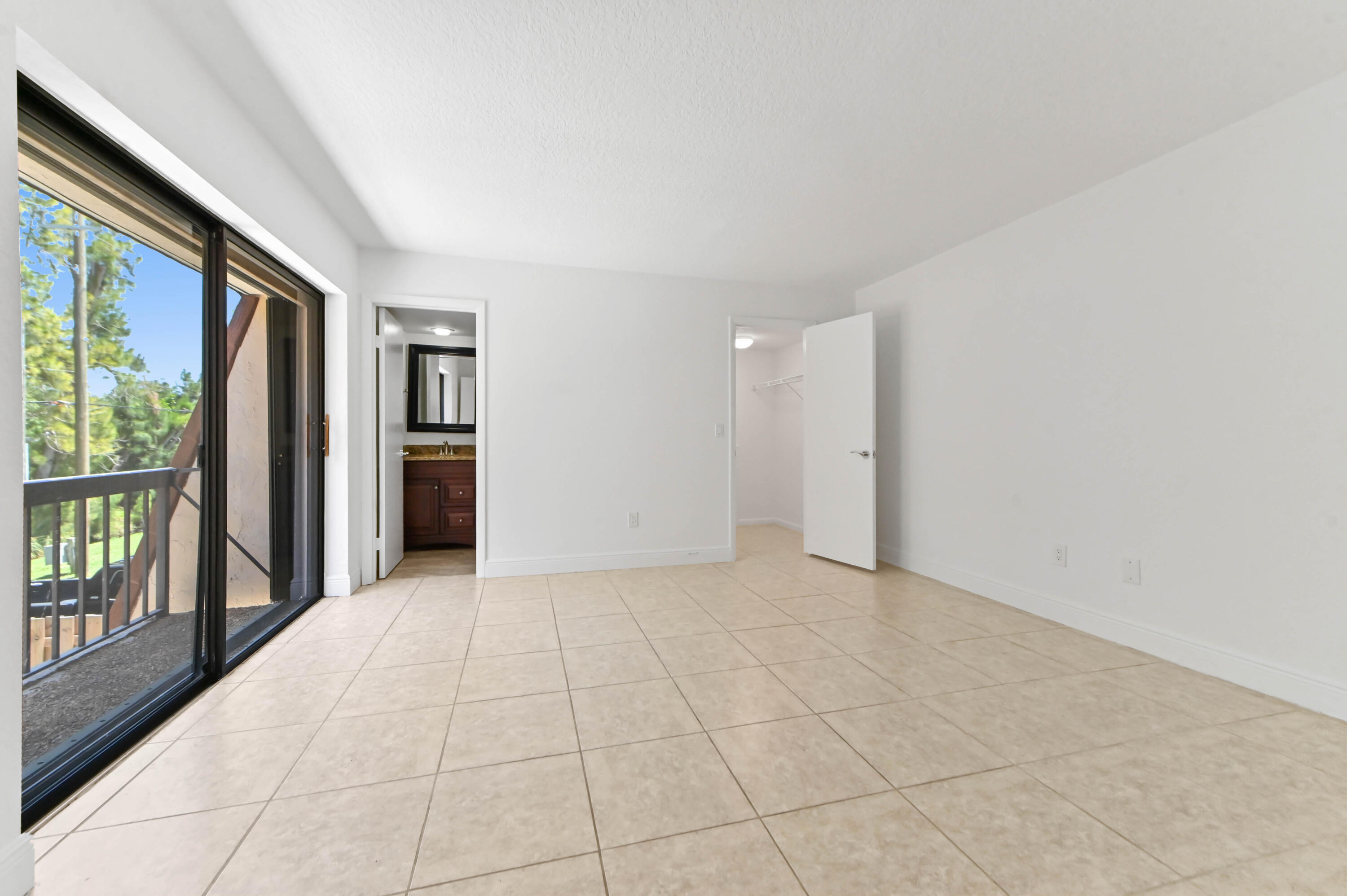 JUPITER PLANTATION - Residential Lease