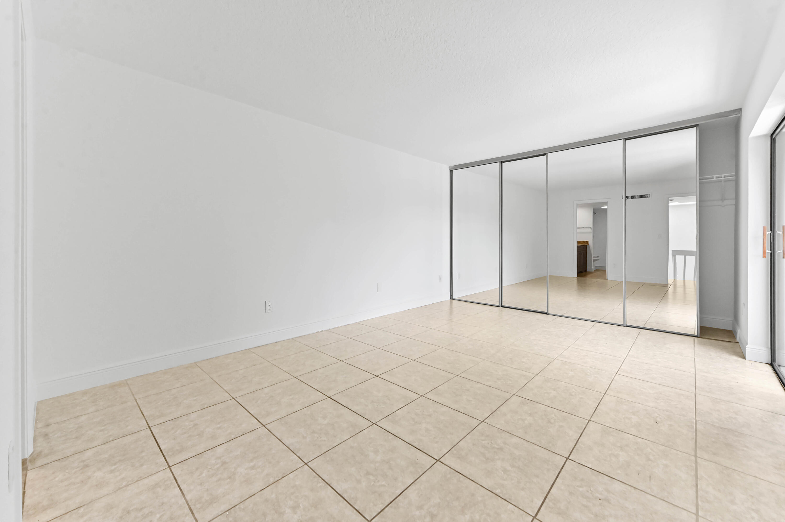 JUPITER PLANTATION - Residential Lease