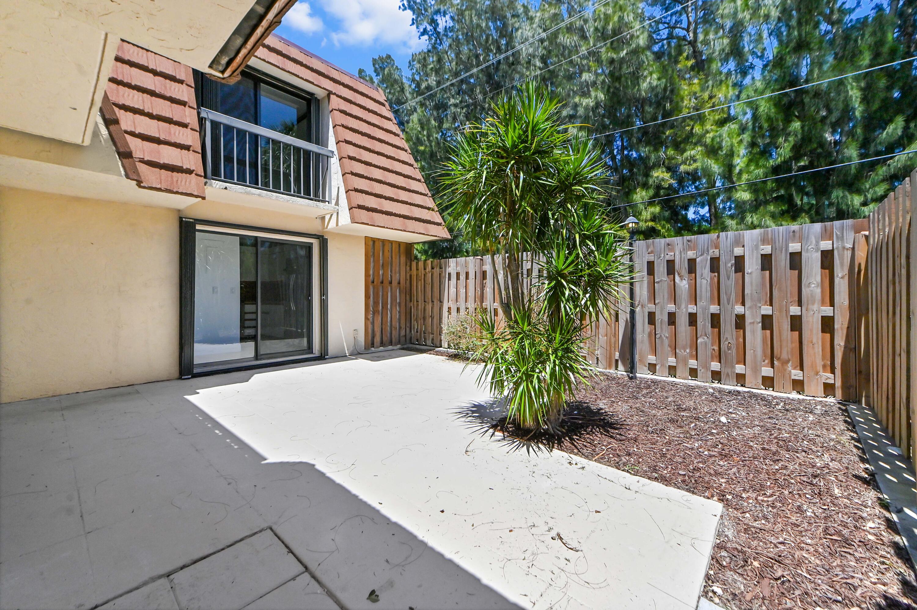 JUPITER PLANTATION - Residential Lease
