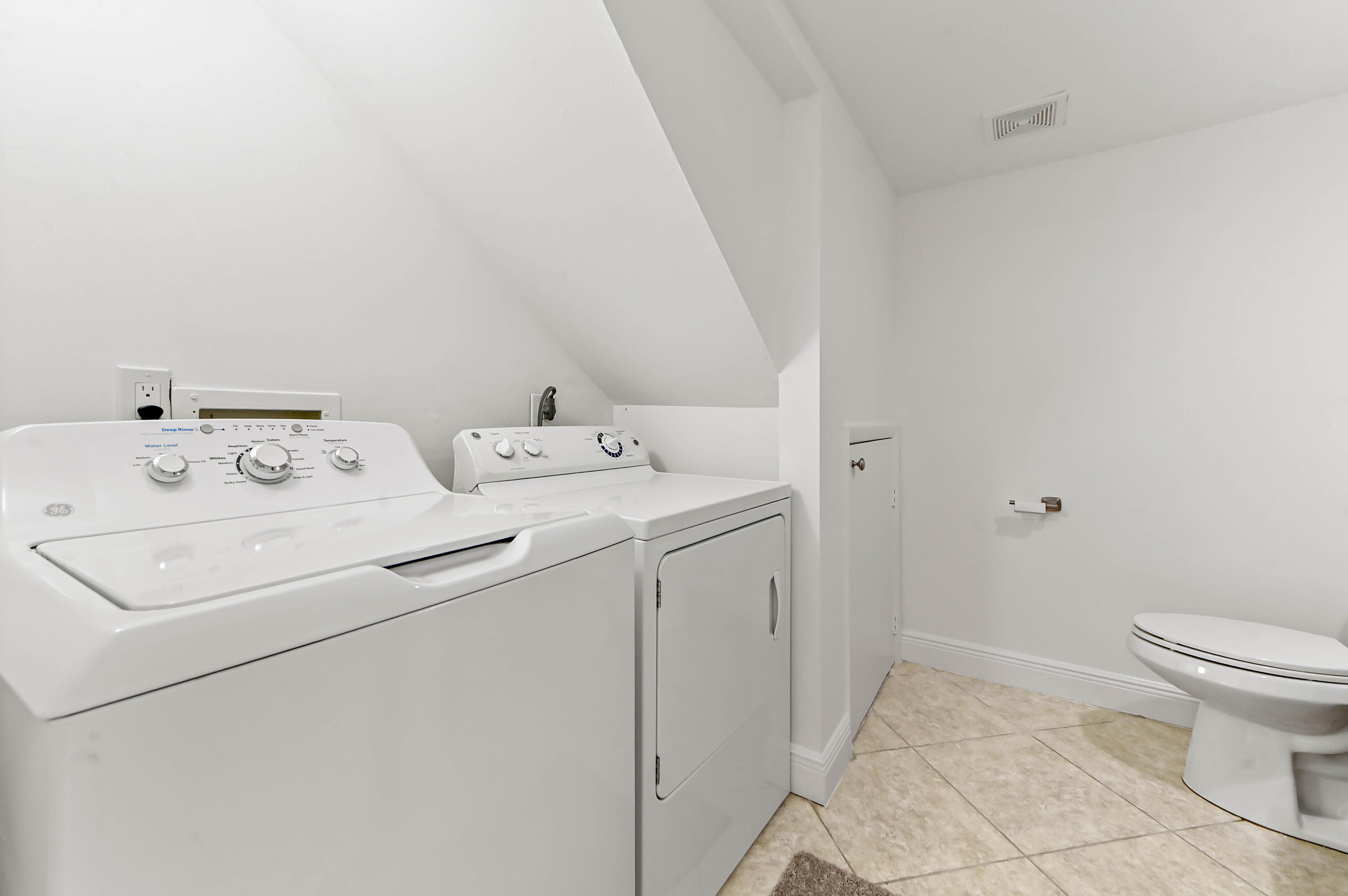 JUPITER PLANTATION - Residential Lease