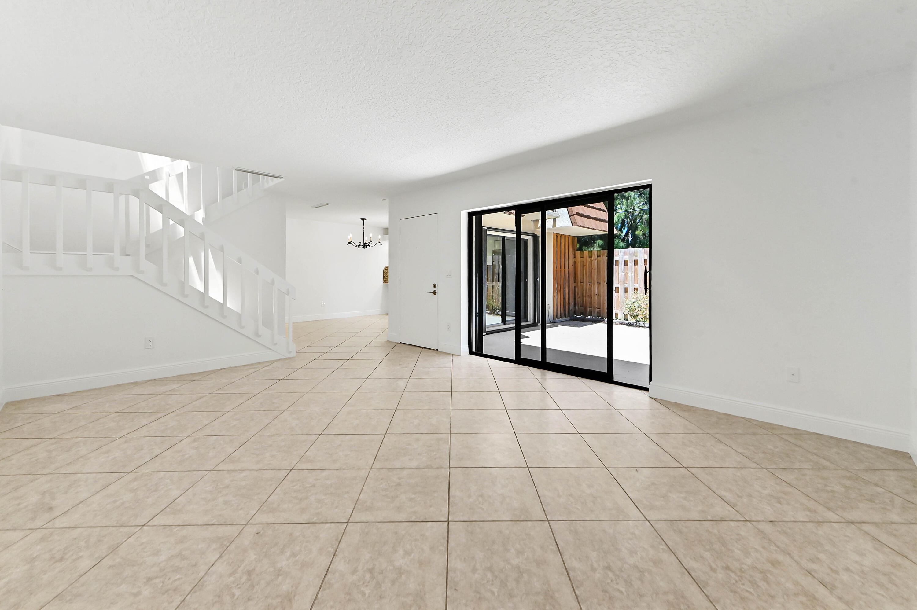 JUPITER PLANTATION - Residential Lease