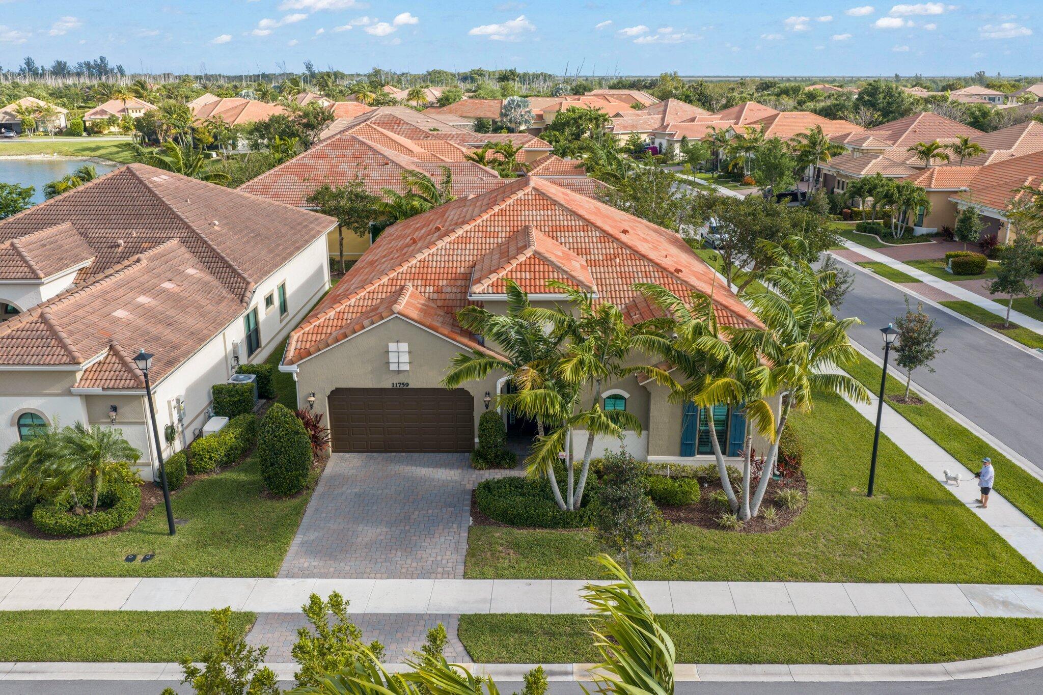 PARKLAND ROYALE - Residential
